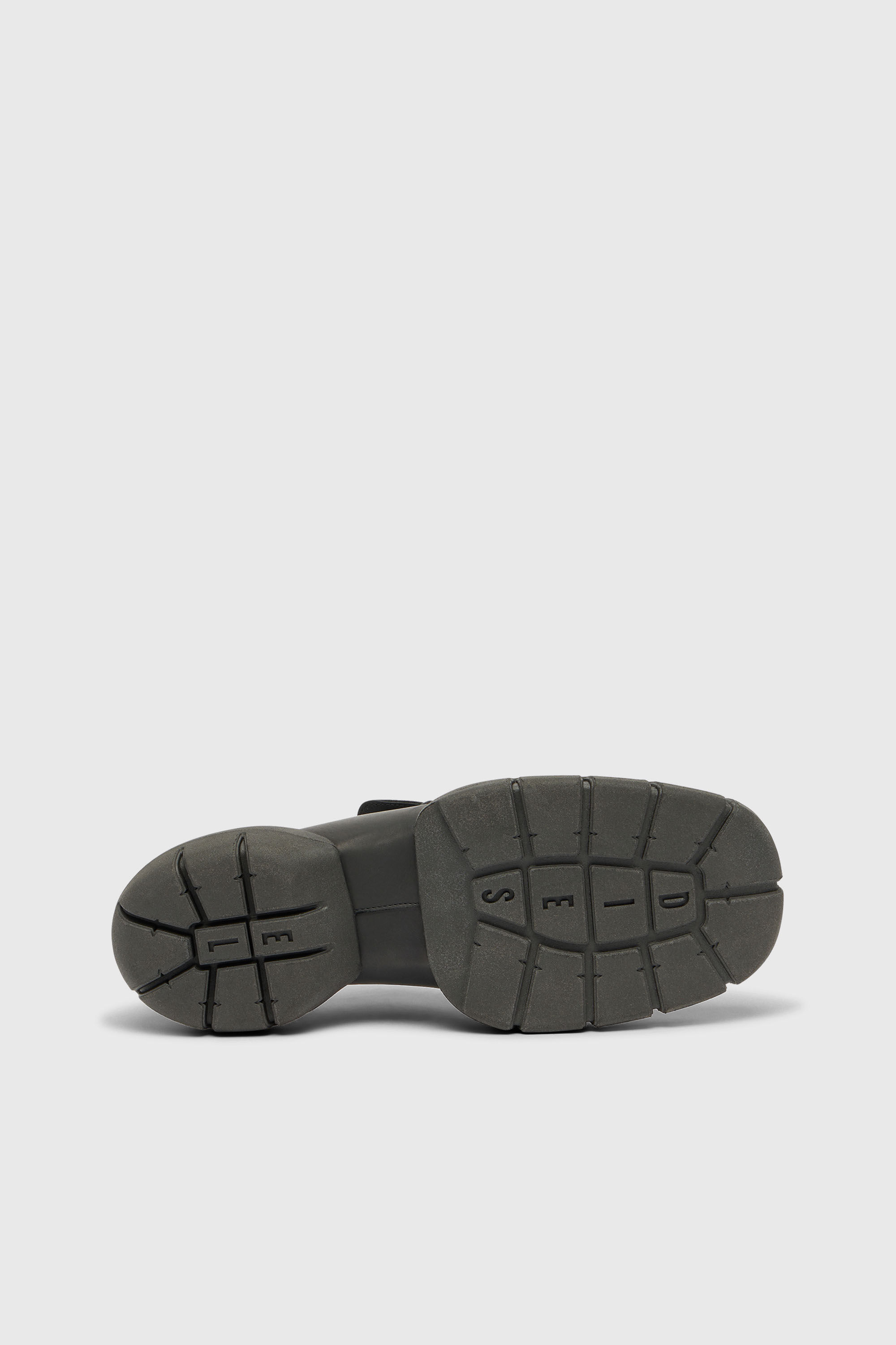 Diesel - D-MATHIEU SC, Herren D-Mathieu-Loafer aus geb&uuml;rstetem Leder mit Gummisohle in Schwarz - 4