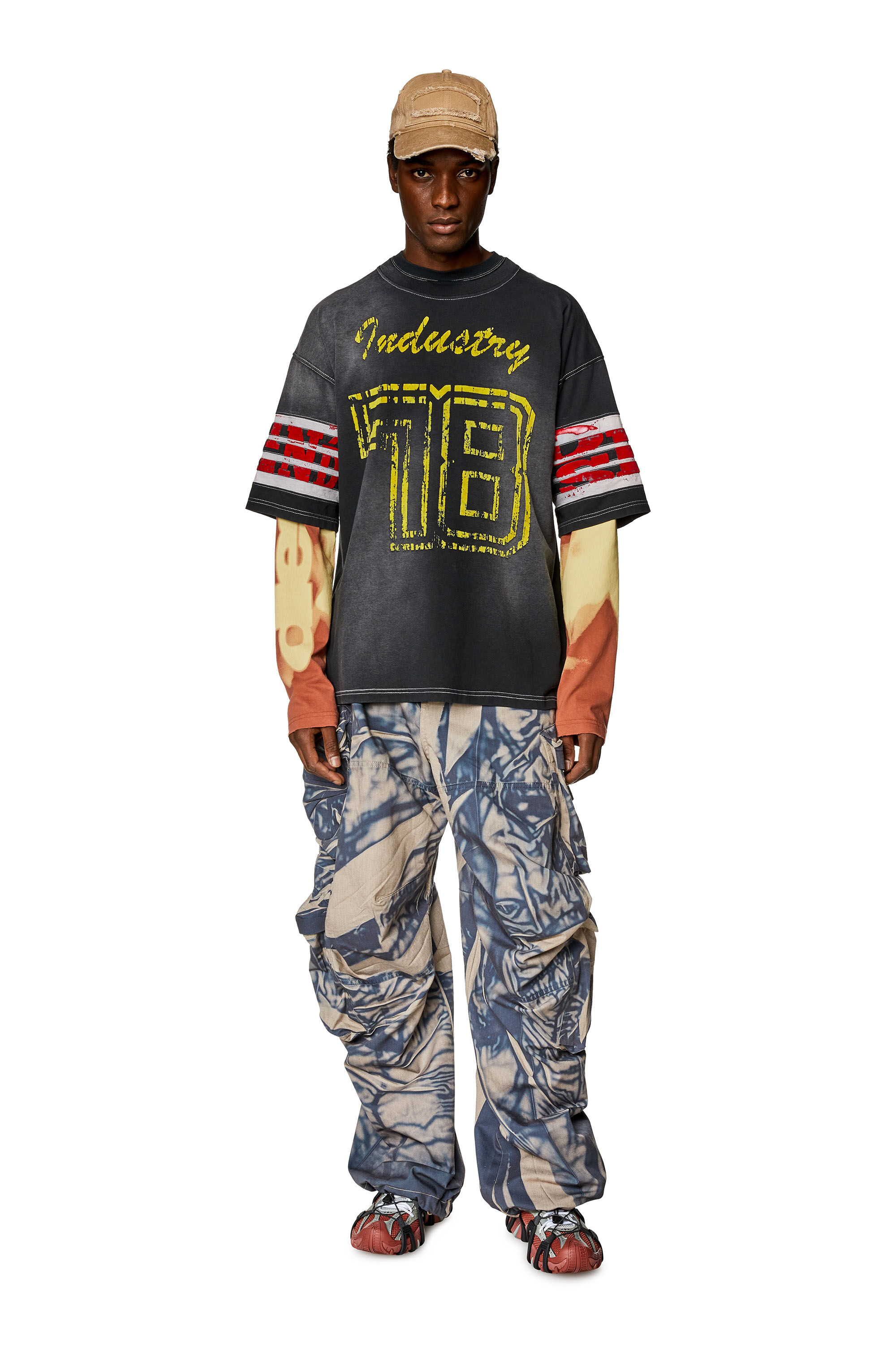 Diesel - T-BOST, Herren Ausgewaschenes T-Shirt mit aufgeflockten Prints in Schwarz - 1
