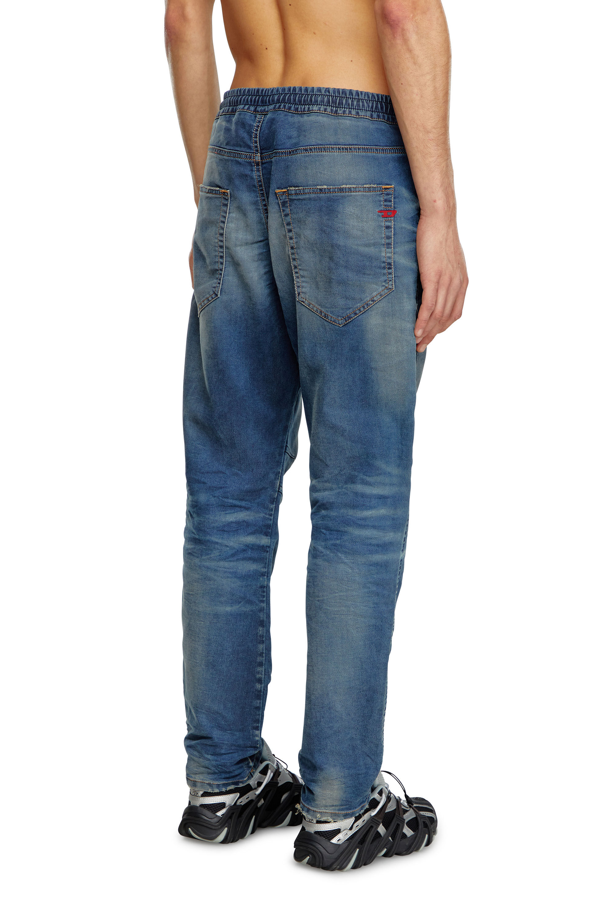 Herren Regular Jeans | Mittelblau | Diesel 2040 D-Amage Joggjeans®