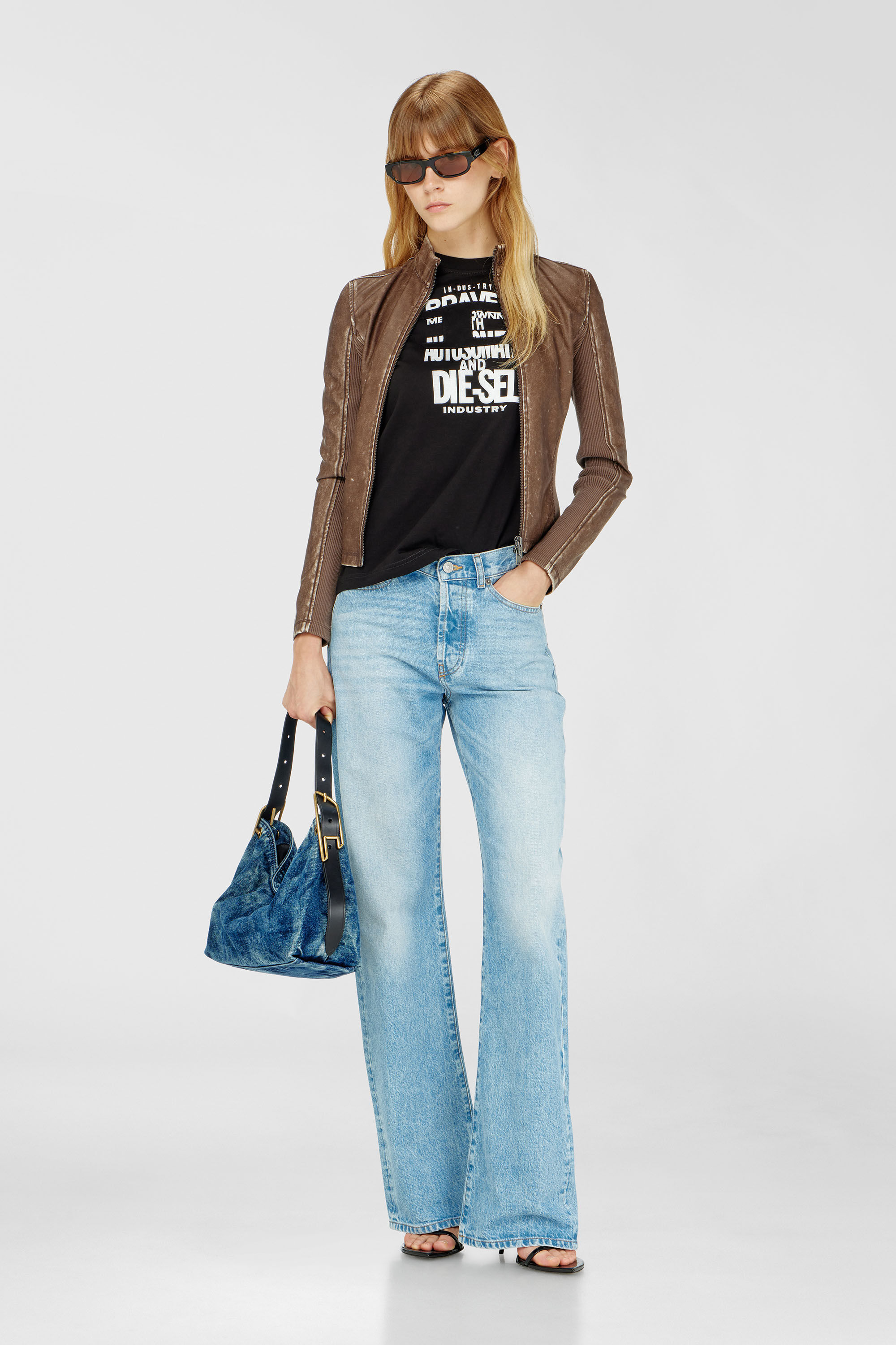 Diesel - T-REG-ZAL-V2, Damen T-Shirt aus Baumwolle mit Grafikprint in Schwarz - 1