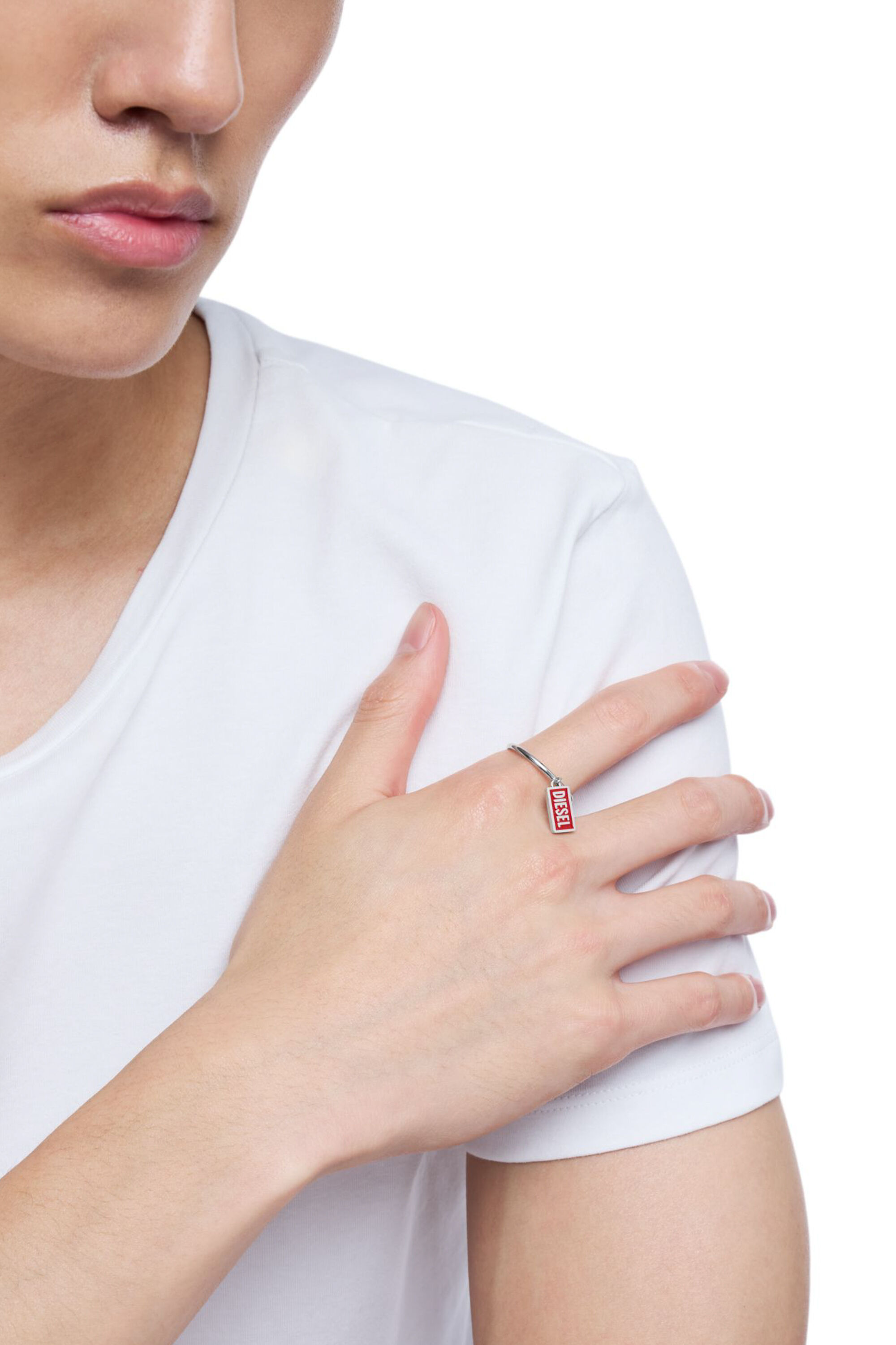 Diesel - DX1618931 JEWELLERY, Unisex Ring mit Logo-Anhänger aus Edelstahl in Rot - 5