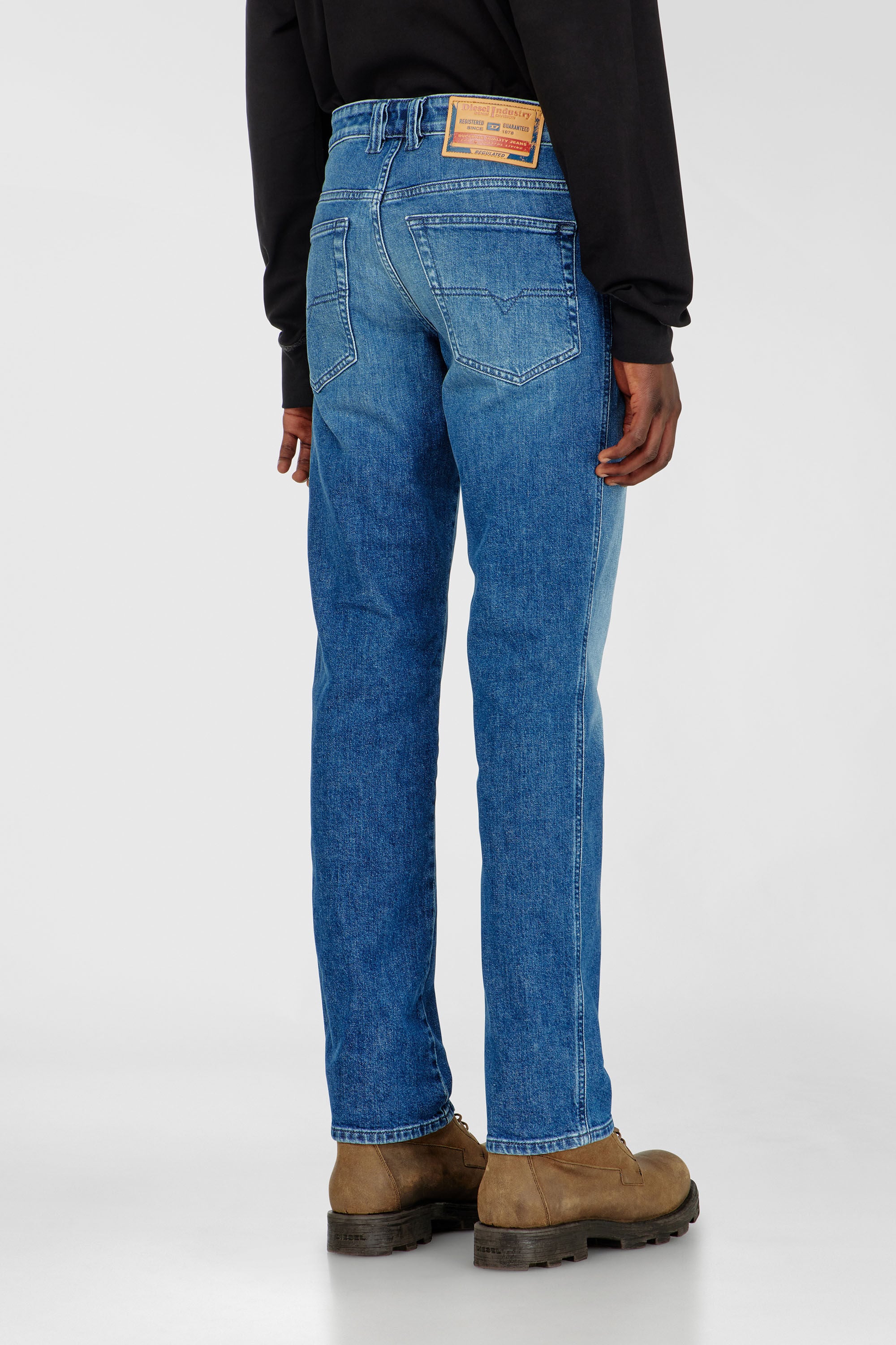 Diesel - Herren Slim Jeans 1993 D-Vyl 0HKJM, Mittelblau - 5