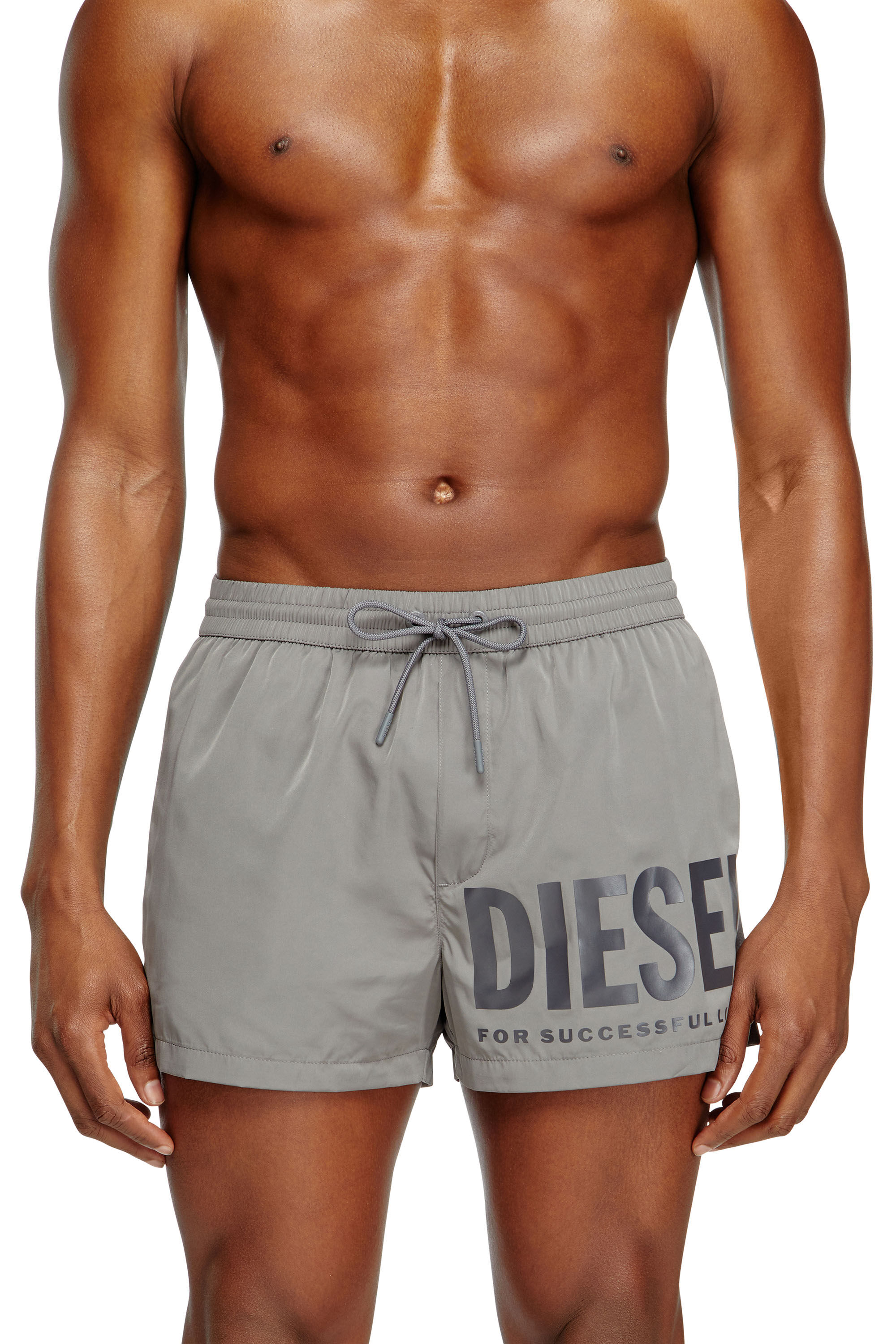 Diesel - MARIO-34-D-CORE, Herren Badeshorts mit Logo-Print in Grau - 1