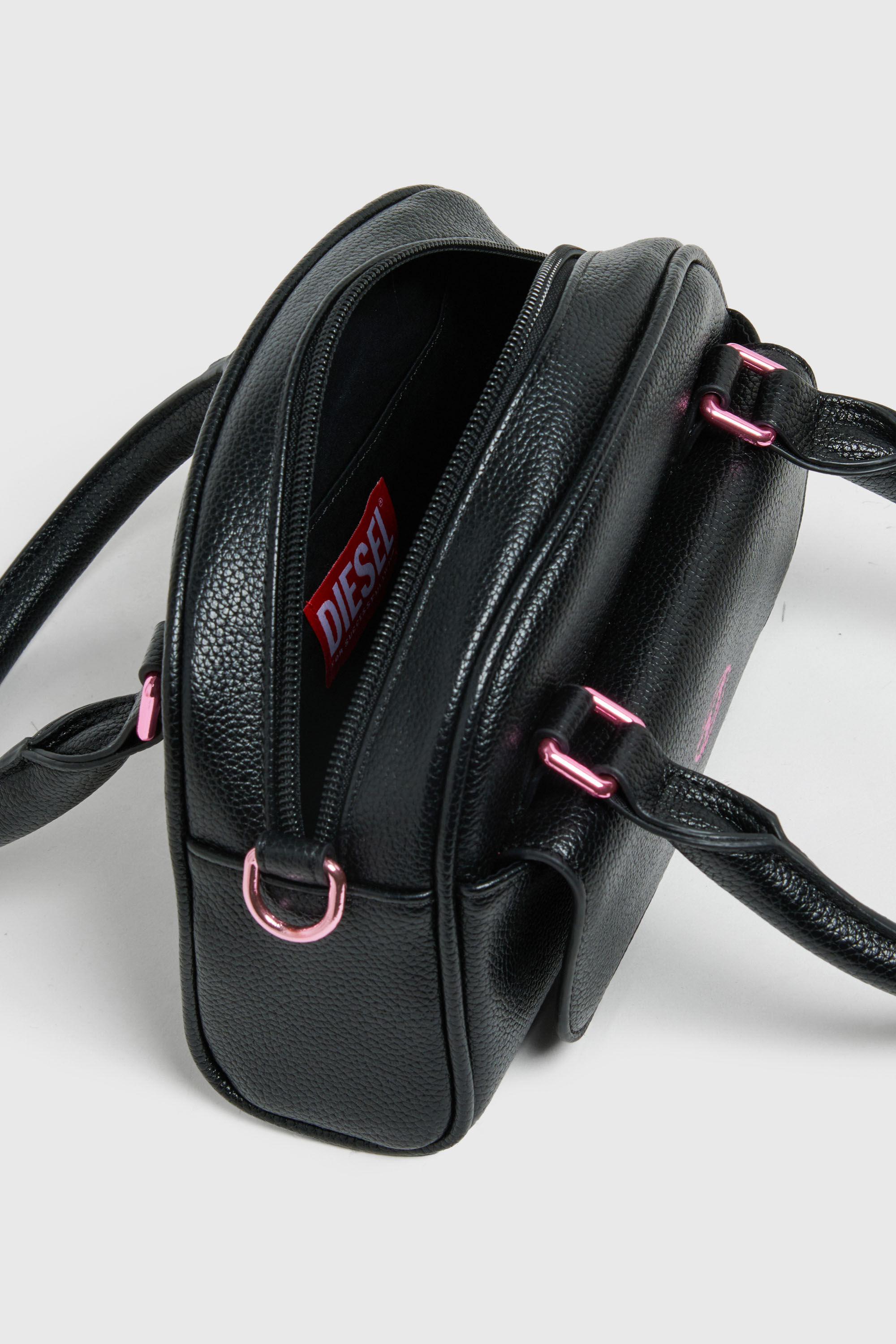 Diesel - WREDY, Damen WREDY - Tasche aus genarbtem beschichtetem Gewebe in Schwarz - 4