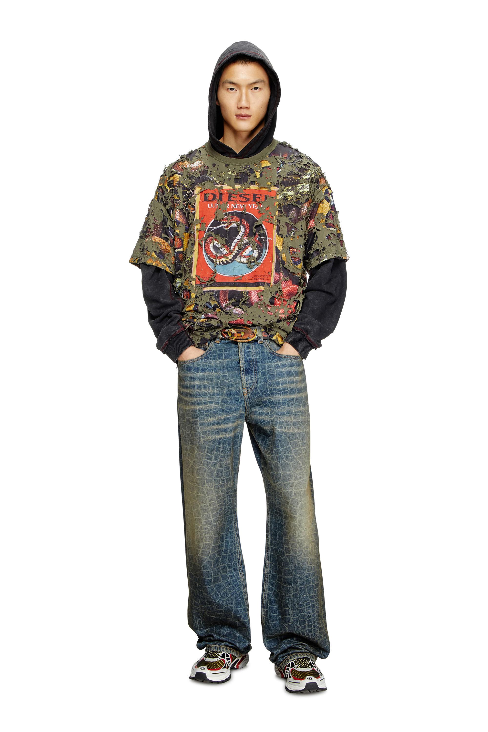 Diesel - CL-T-BOXT-DEVOR-SNAKE, Unisex T-Shirt mit Schlangen-Print und Destroyed-Overlay in Olivgrün - 1