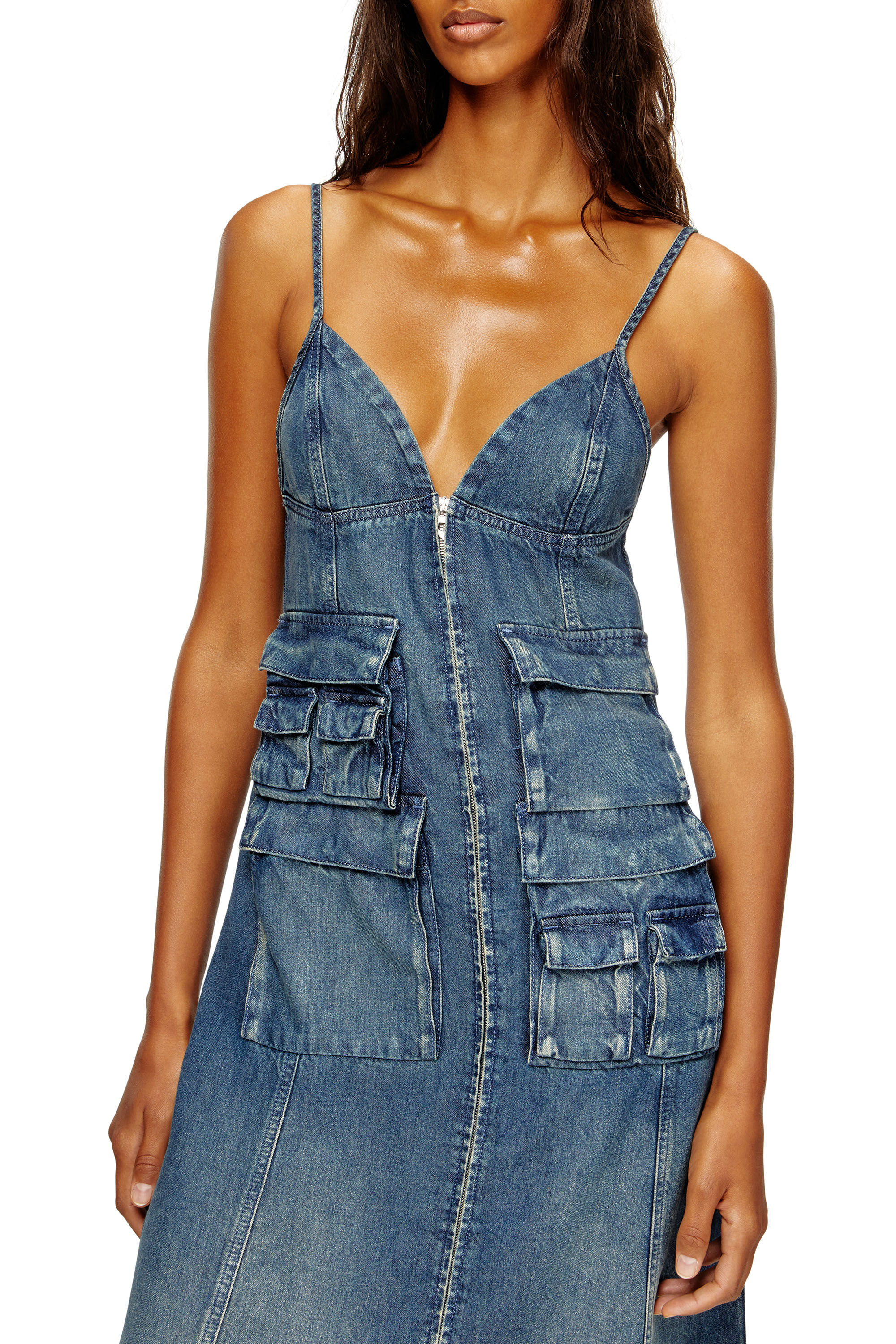 Diesel - DE-MELVI-S, Damen Kleid aus fließendem Denim mit vielgetragenem Laser-Effekt in Mittelblau - 5