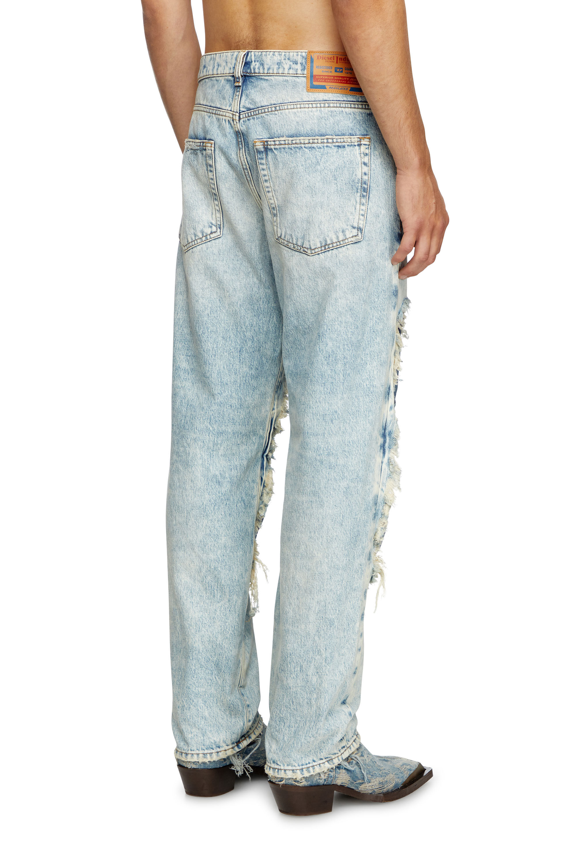 Diesel - Unisex Straight Jeans D-Fire 0AJEN, Hellblau - 4