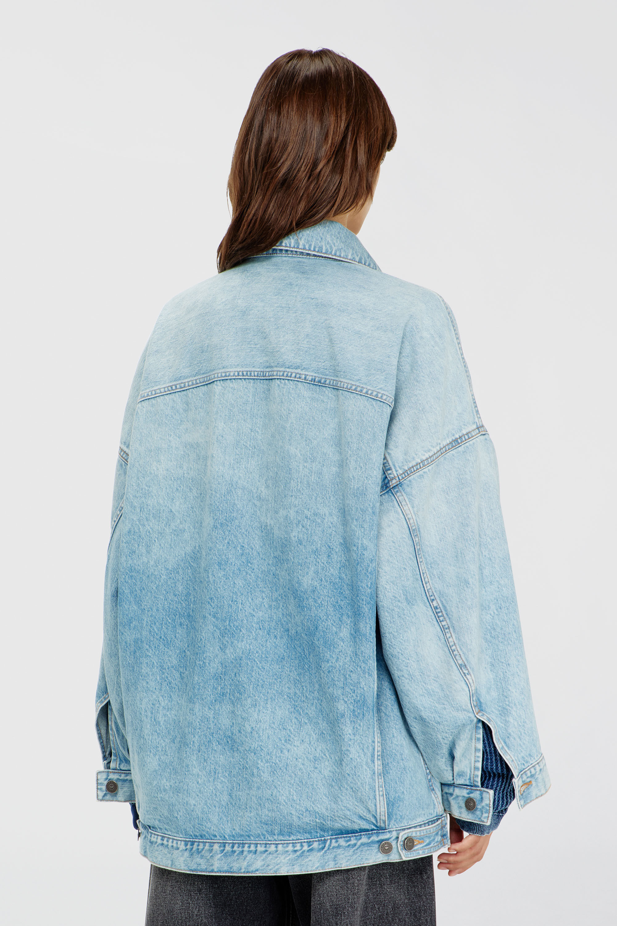Diesel - DE-LIN, Damen Oversized denim-arbeitsjacke in Hellblau - 4