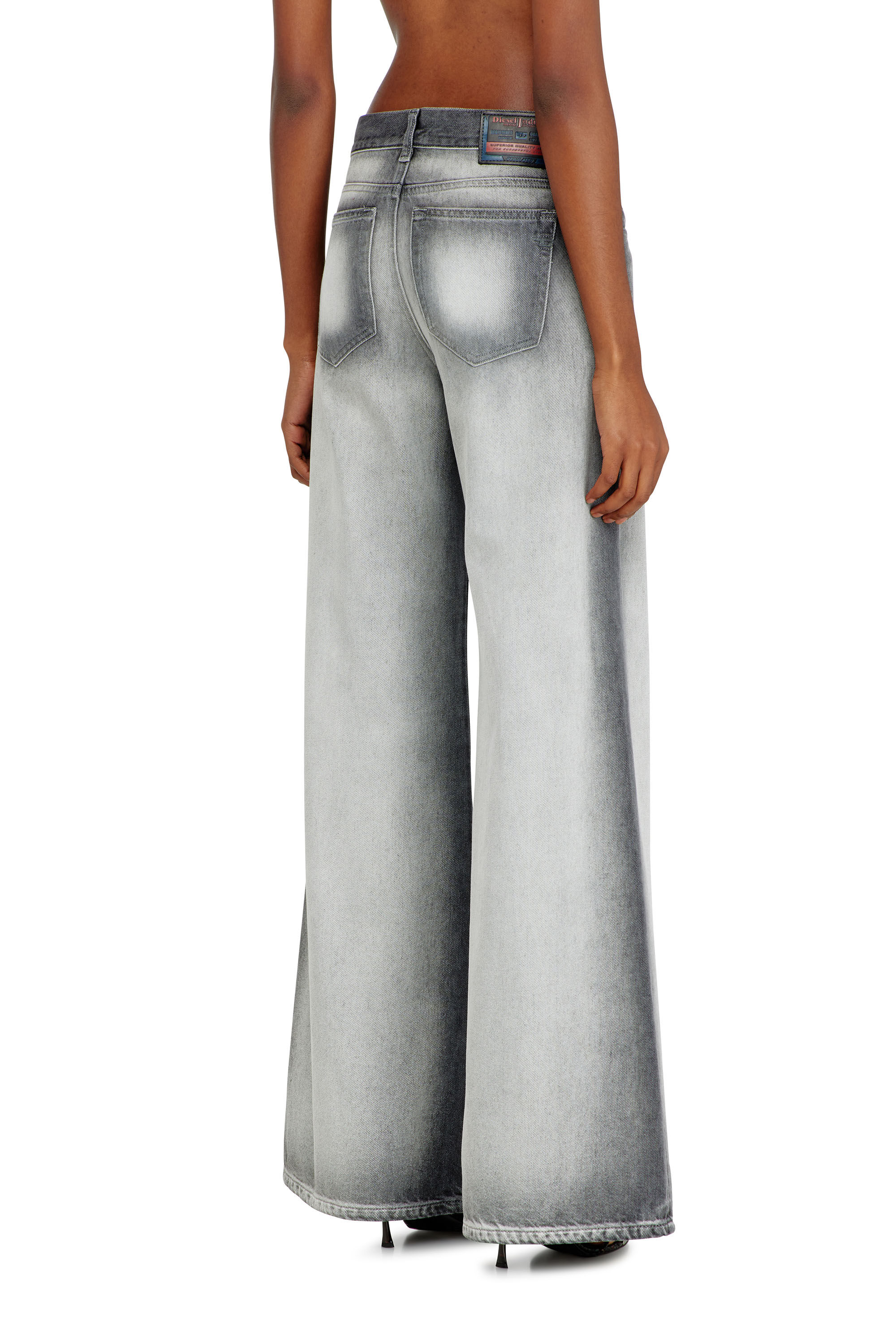 Diesel - Damen Flare Jeans 1978 D-Akemi 09P28, Hellgrau - 4