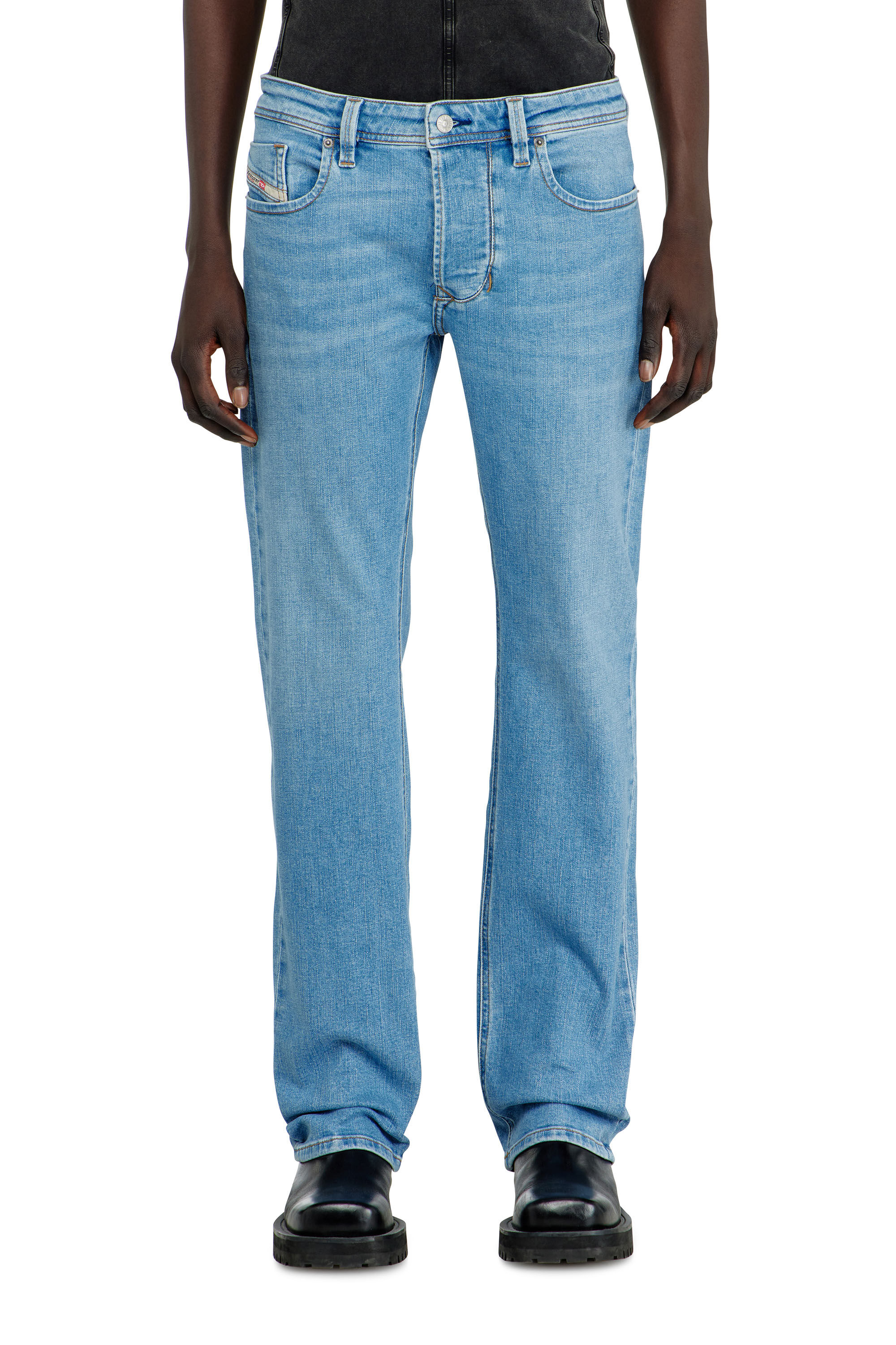 Diesel - Herren Regular Jeans 1985 Larkee 0HDBJ, Hellblau - 4