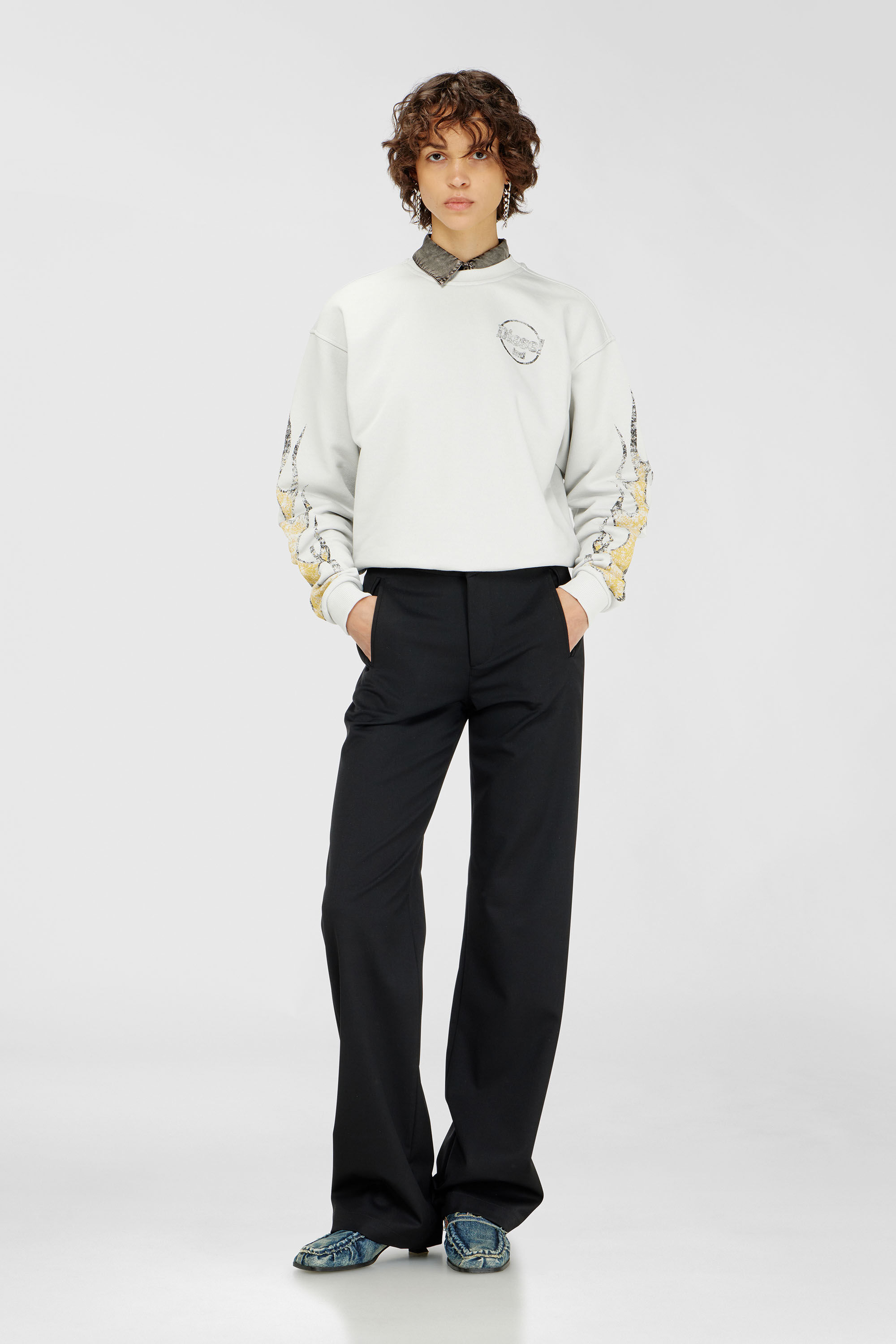 Diesel - F-CREWY-B3, Damen Sweatshirt mit Kordelzugsaum und crack print in Wei&szlig; - 1