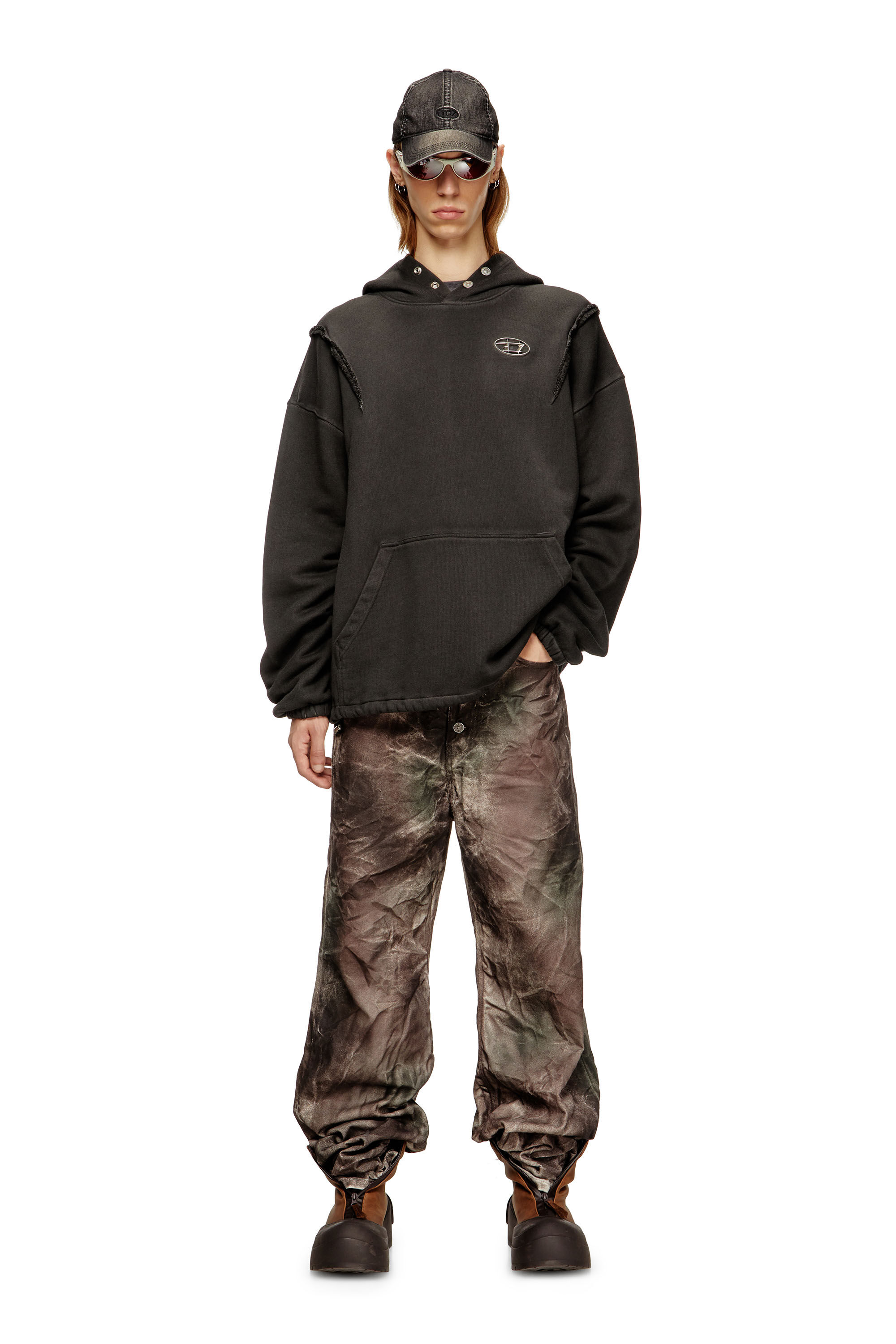 Diesel - S-THUG-HOODIE, Unisex Kapuzenpullover mit verwaschenem Effekt in Schwarz - 1