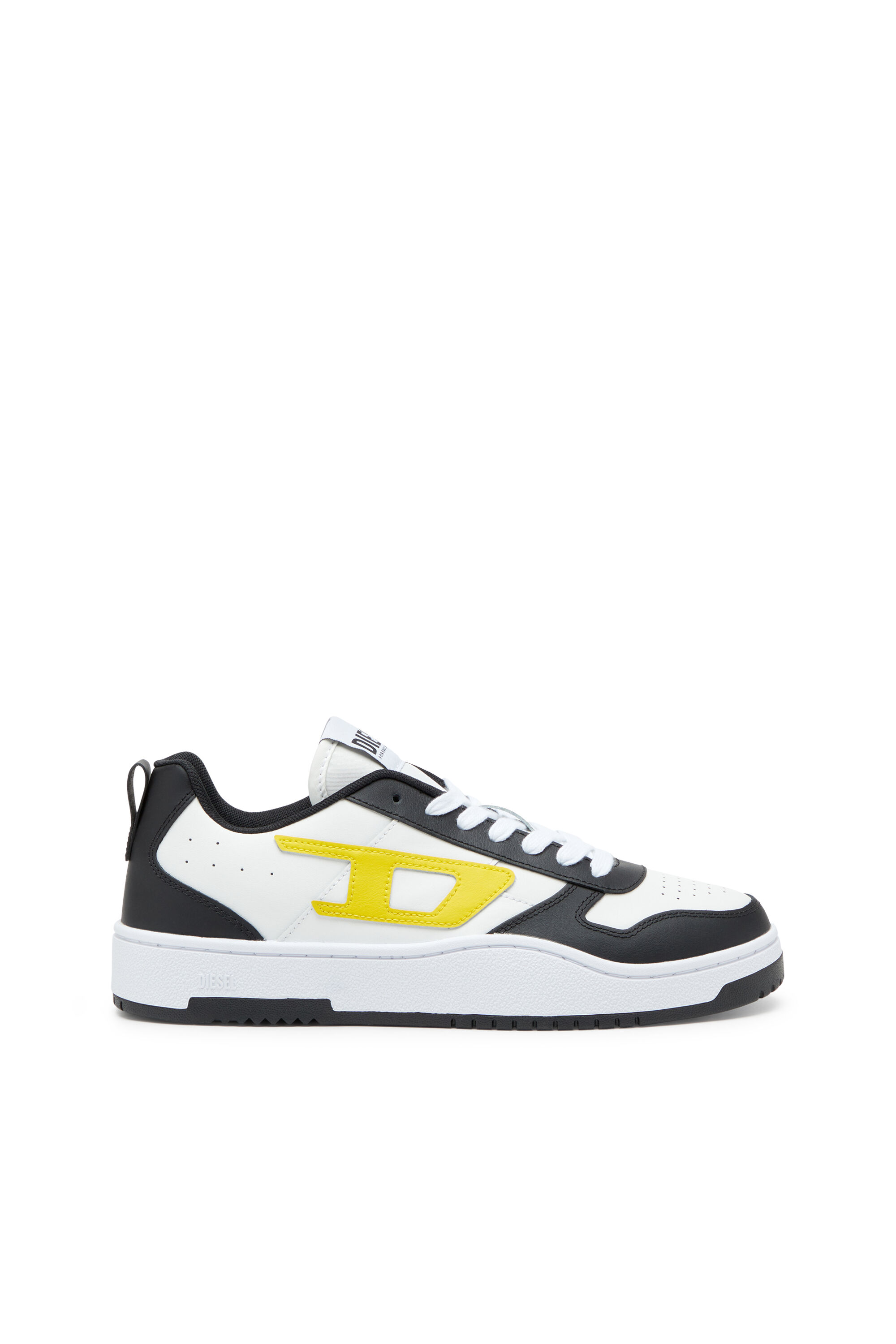 Chanel ss19 sneakers store