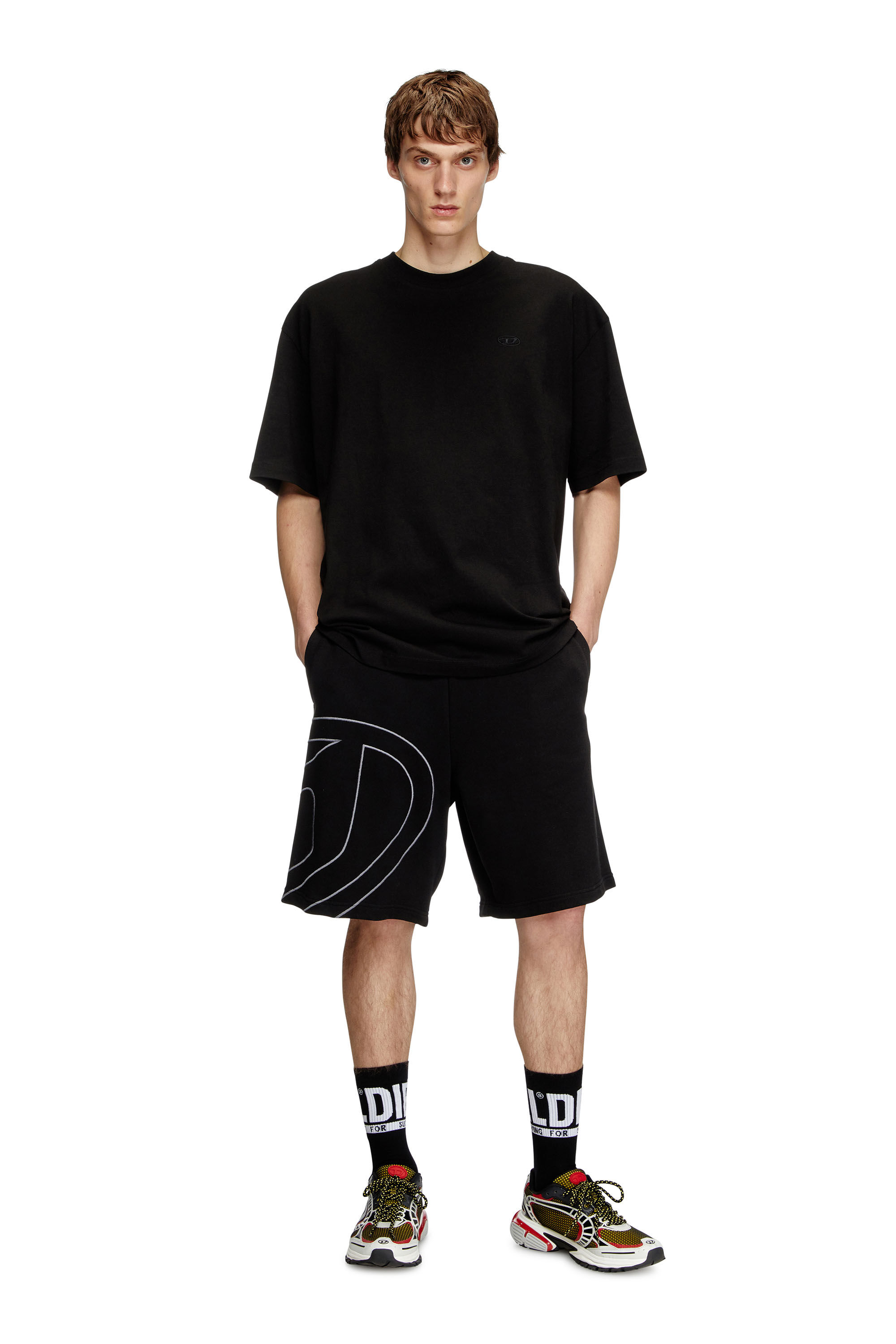 Diesel - P-CROW-MEGOVAL, Herren Sweatshorts mit Maxi-D-Logo in Schwarz - 1
