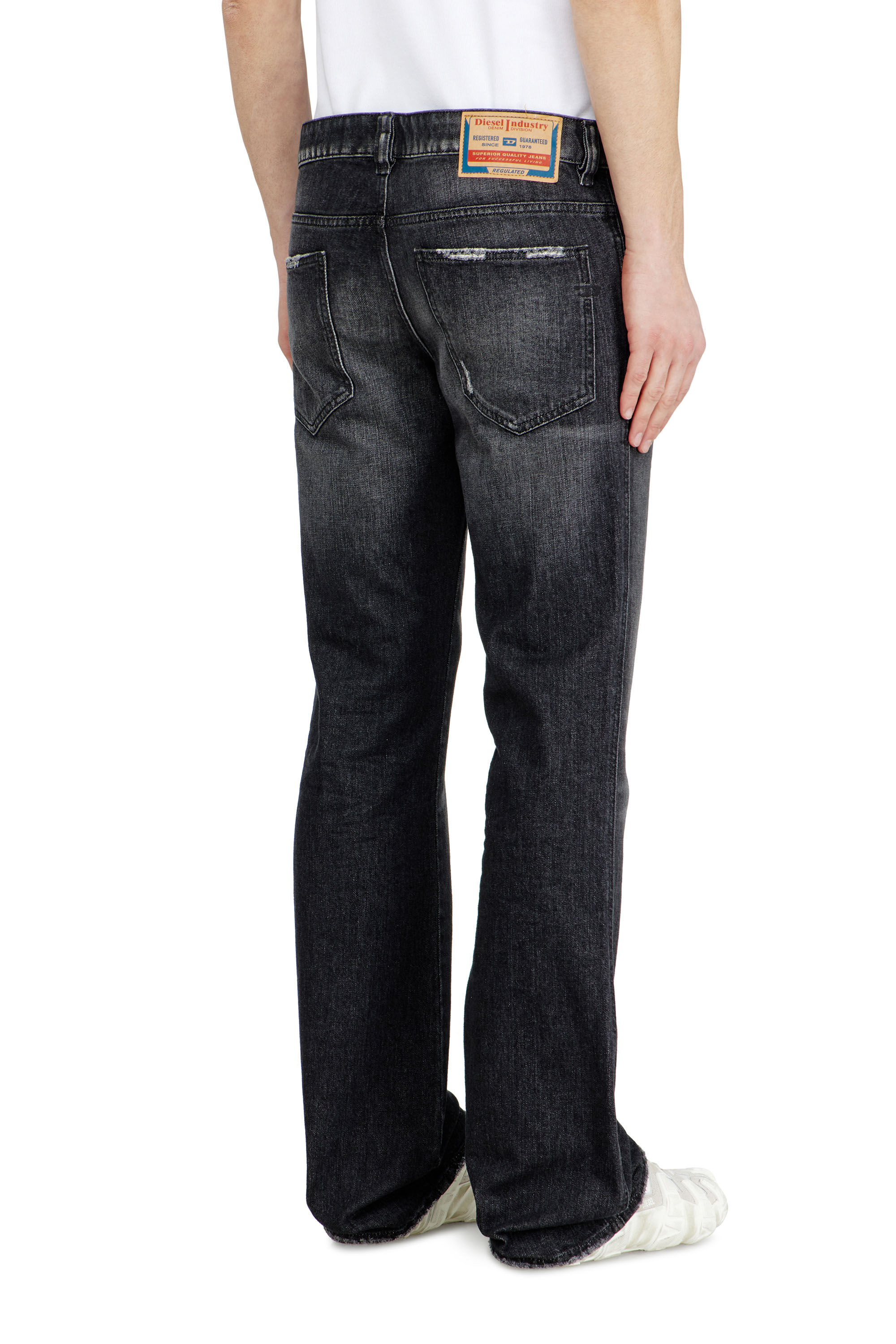 Diesel - Herren Bootcut Jeans 1998 D-Buck 09L50, Schwarz/Dunkelgrau - 5