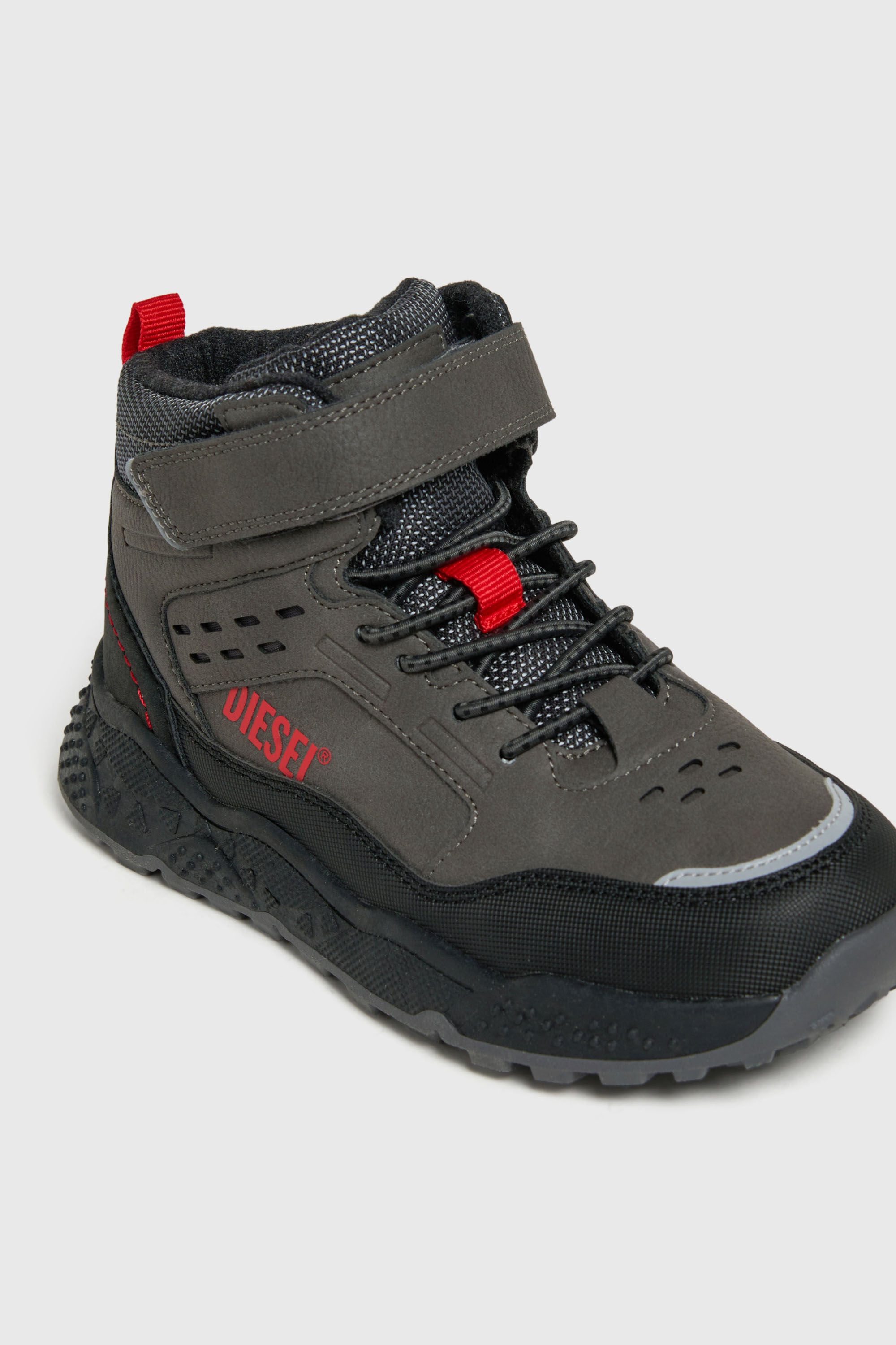 Diesel - D-MANTECOUR, Unisex's D-Mantecour - Hiking-style sneaker boots in Black - 4