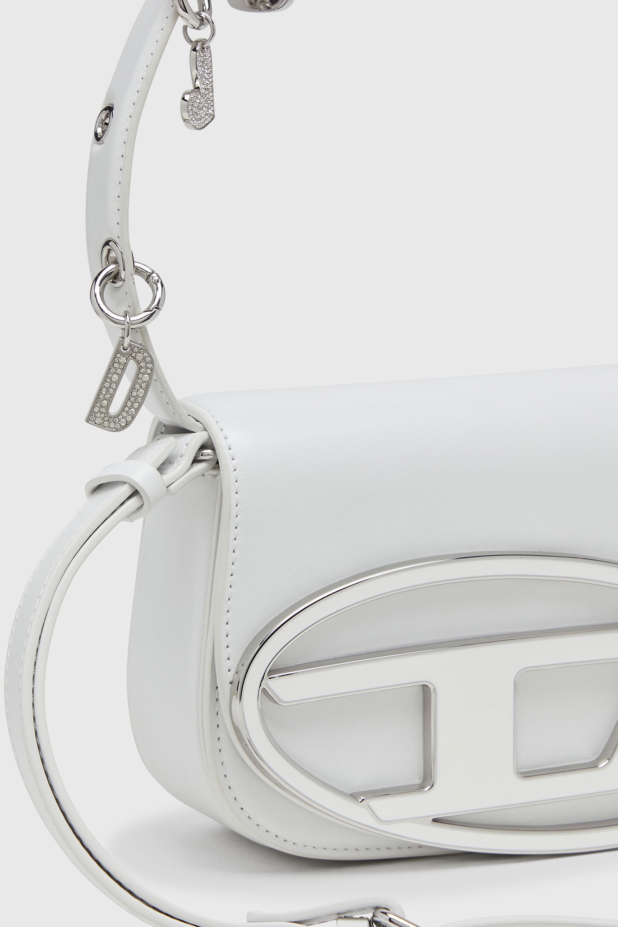 Diesel - 1DR, Damen 1DR - Ikonische Schultertasche aus Leder mit Henkel-Charms in Wei&szlig; - 5