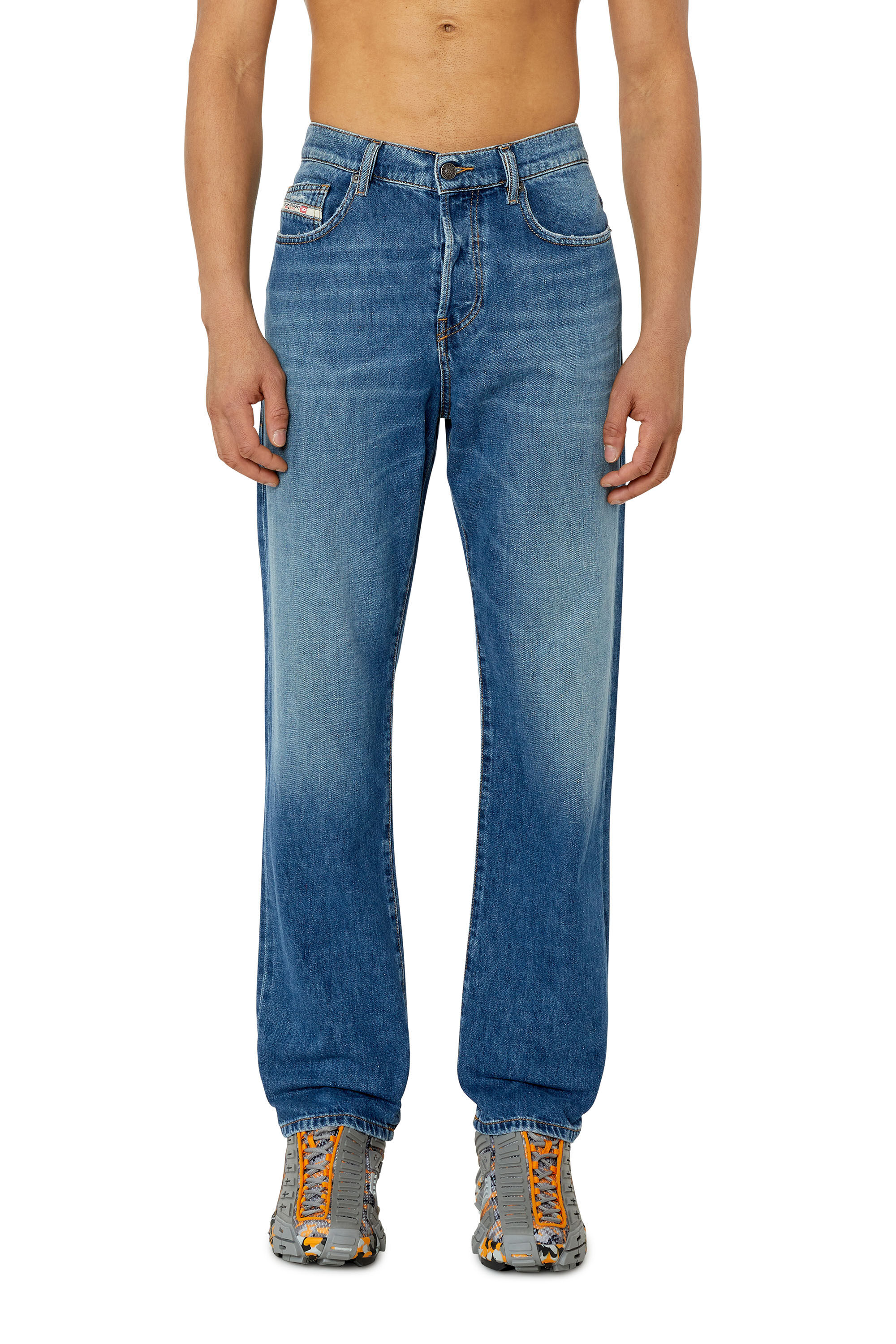 2020 D-VIKER Man: straight Medium blue Jeans | Diesel ®