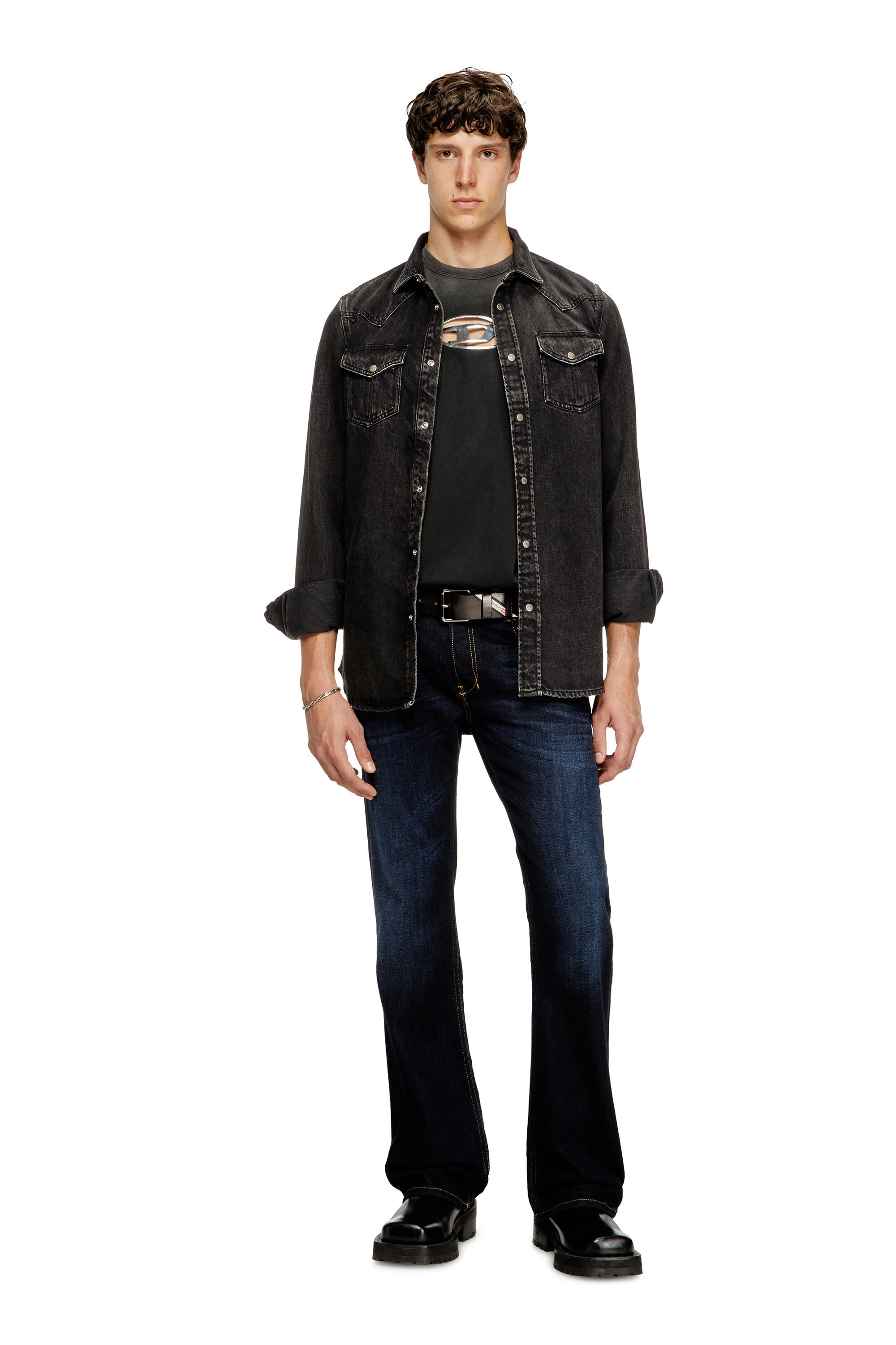 Diesel - T-ADJUST-Q8, Herren Verblasstes T-Shirt mit ausgeschnittenem Oval D in Schwarz - 1