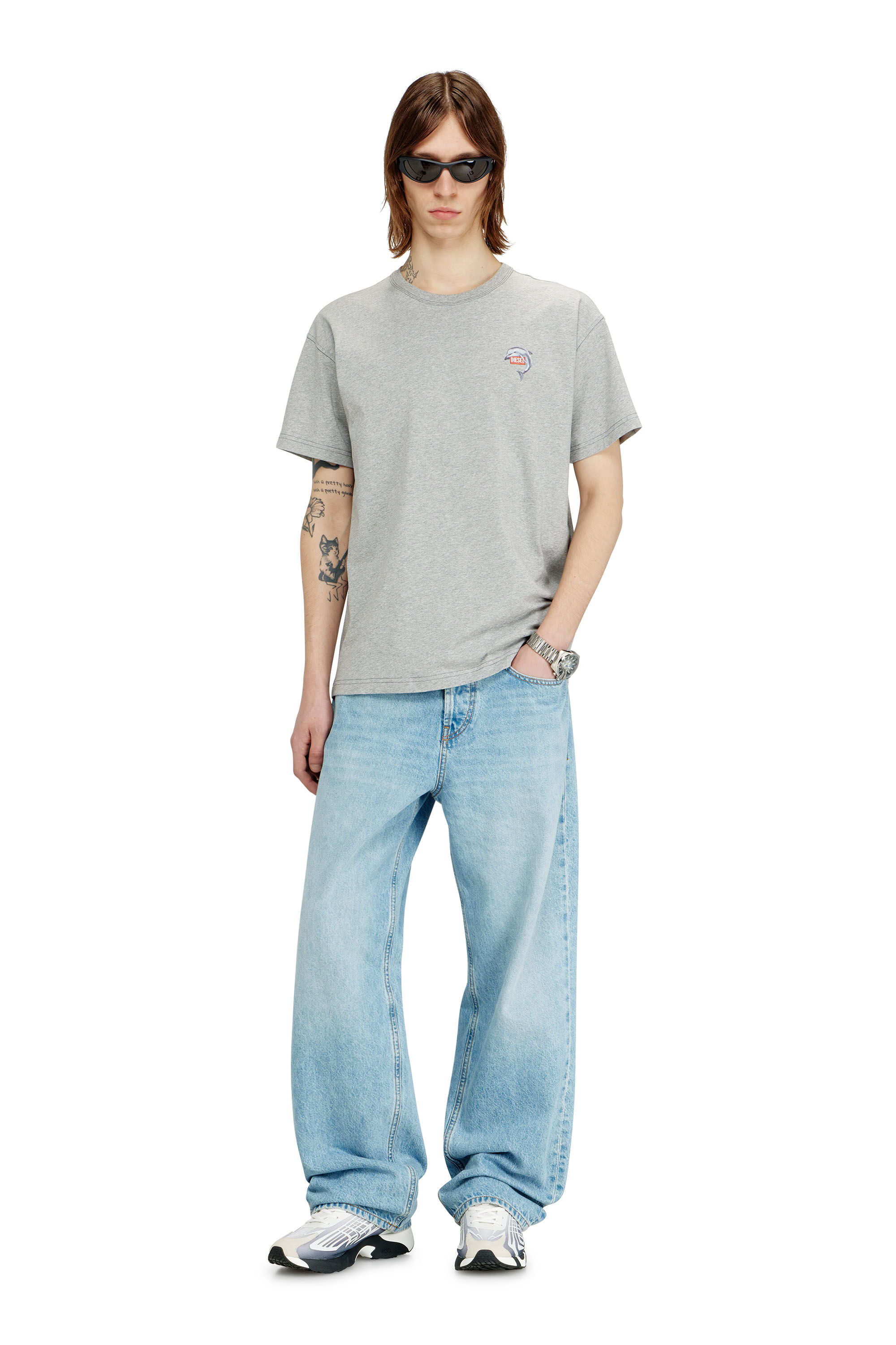 Diesel - T-NORM-DOLPHIN, Herren T-Shirt mit Delfin- und Logo-Print in Grau - 1