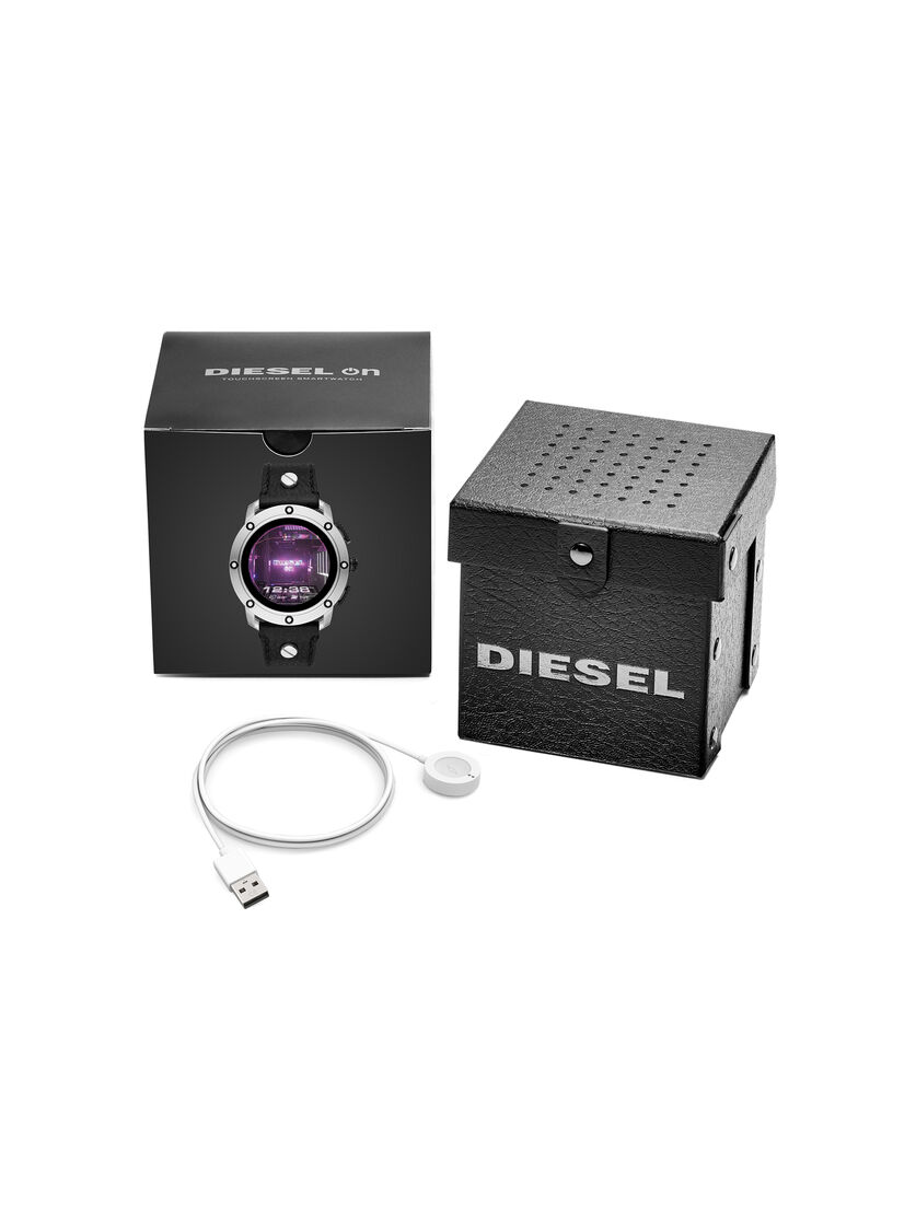 Dt2014 Axial Smartwatch Black Leather Diesel