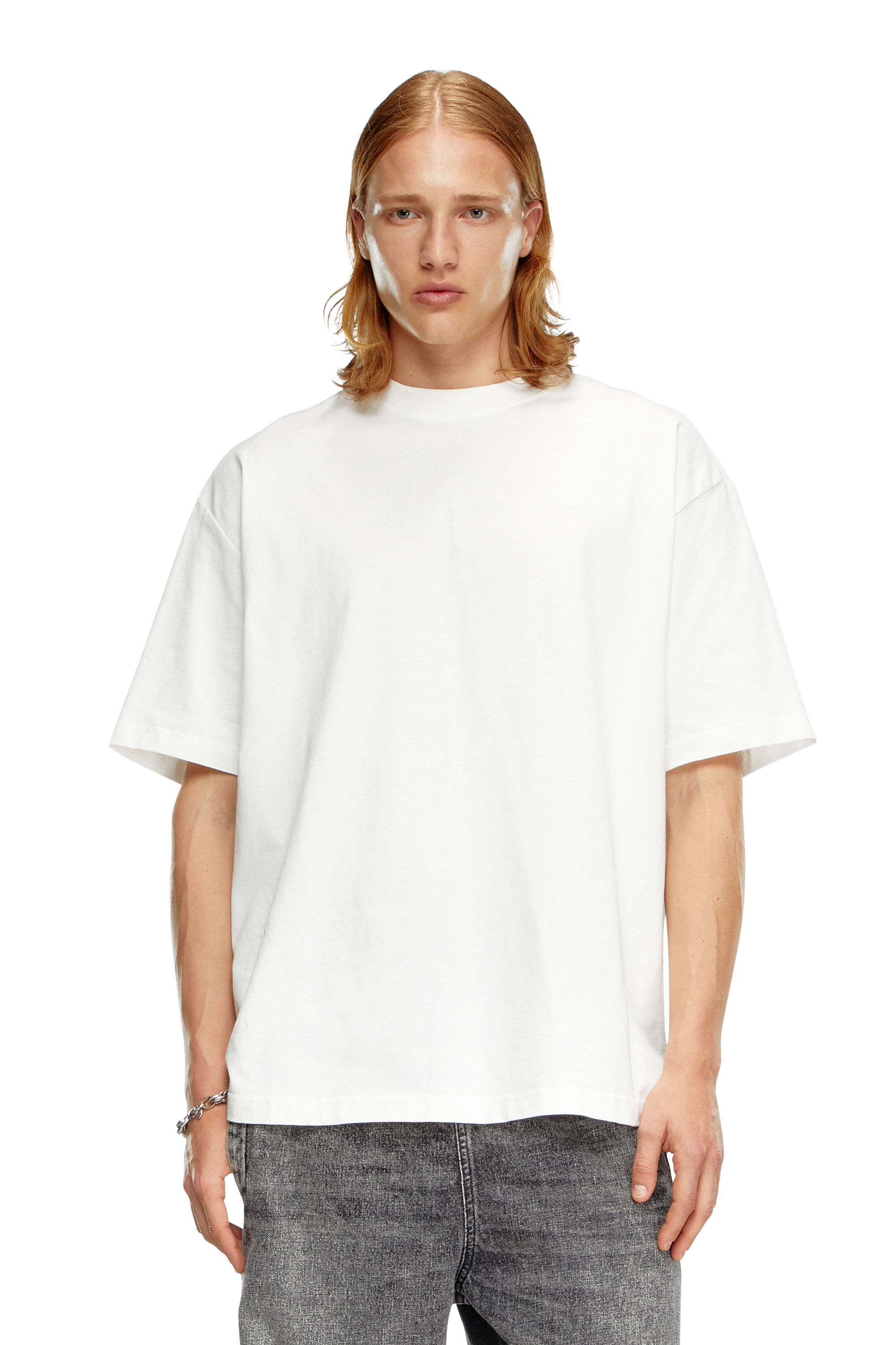 Men s oversized T shirt with oval D embroidery White Diesel