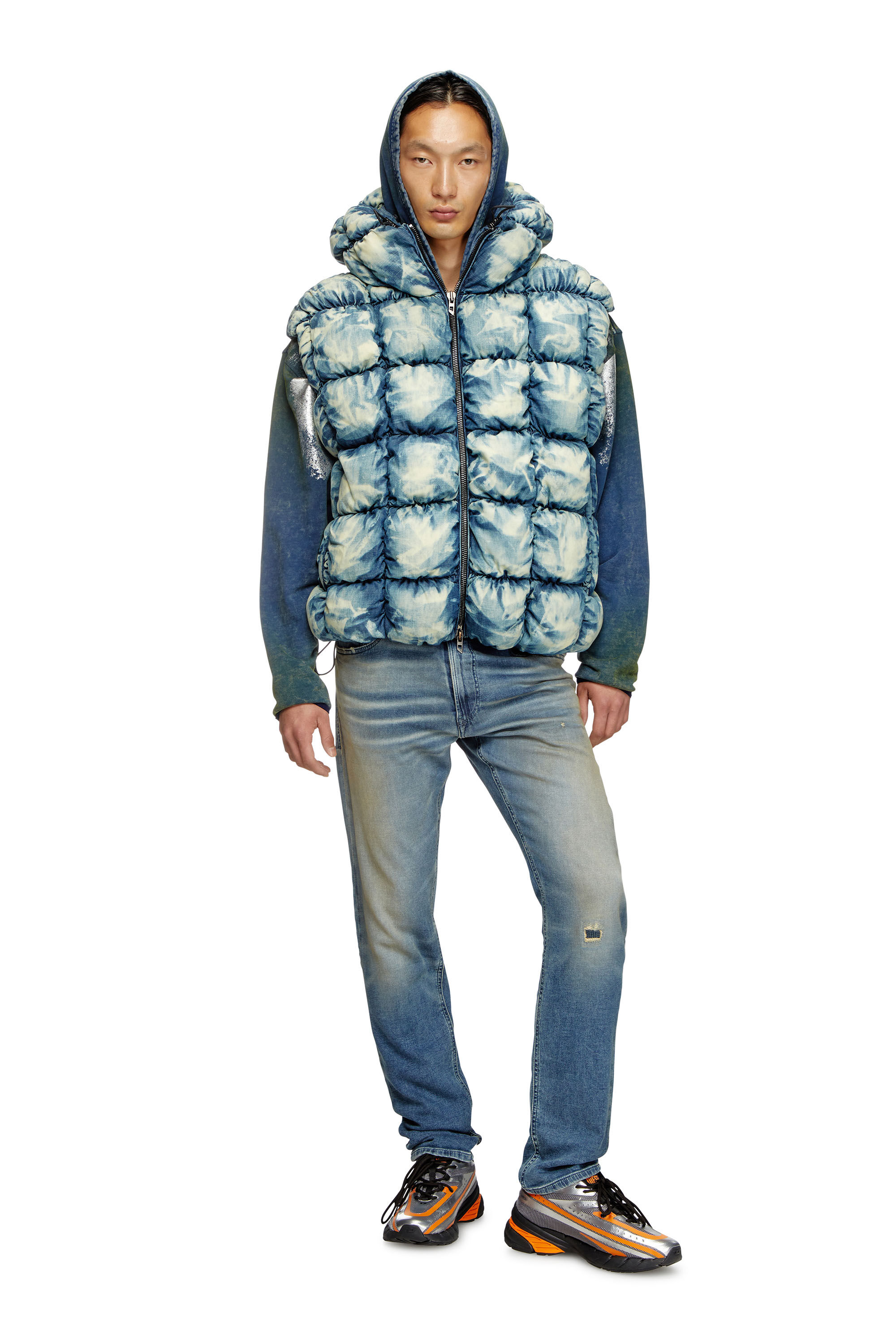 Diesel - W-THYS, Unisex Pufferweste aus Batik-Denim in Blau - 1