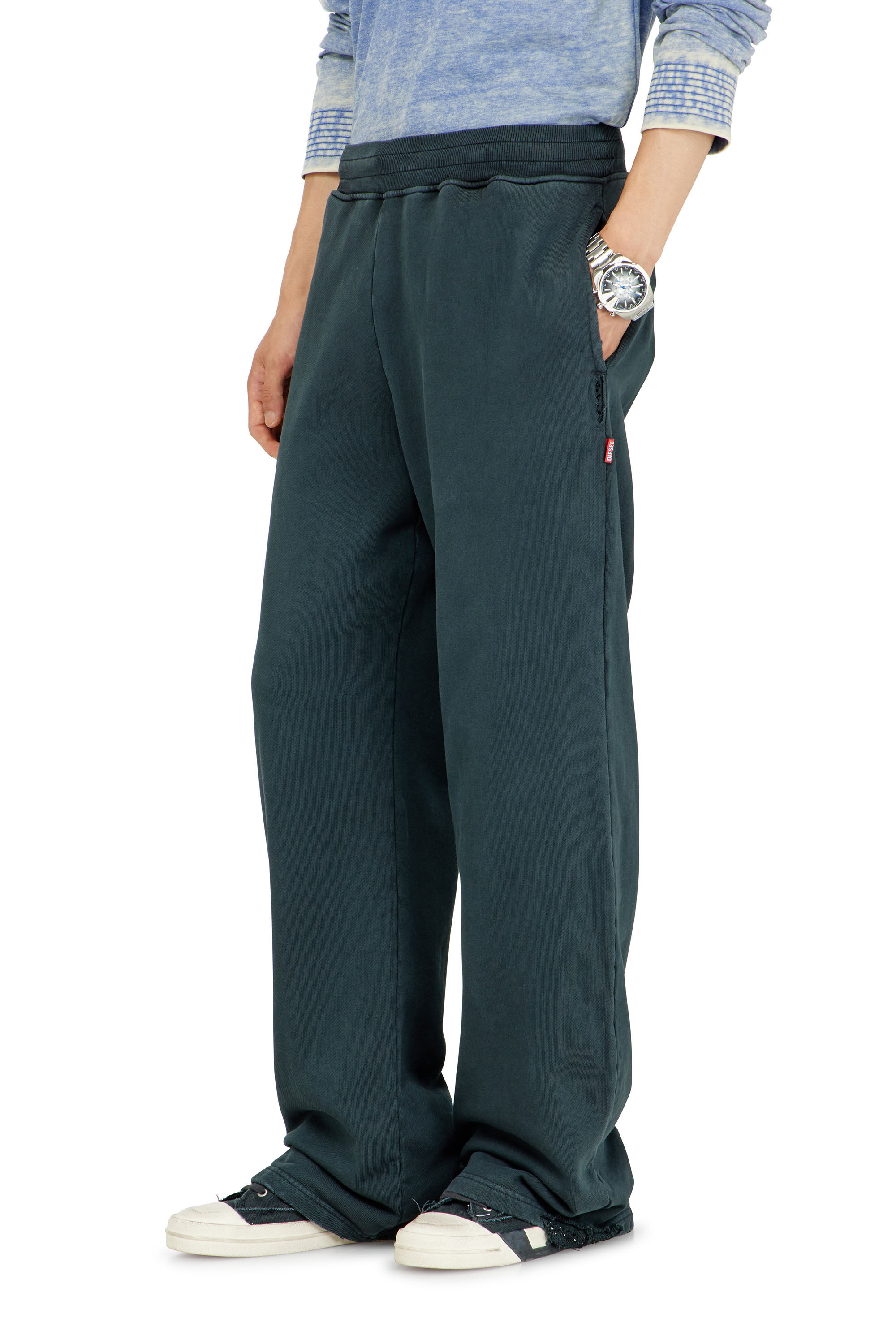 Diesel - P-MARTAINS-CRYSTALS, Herren Verwaschene Sweatpants mit Kristalldetails in null - 3