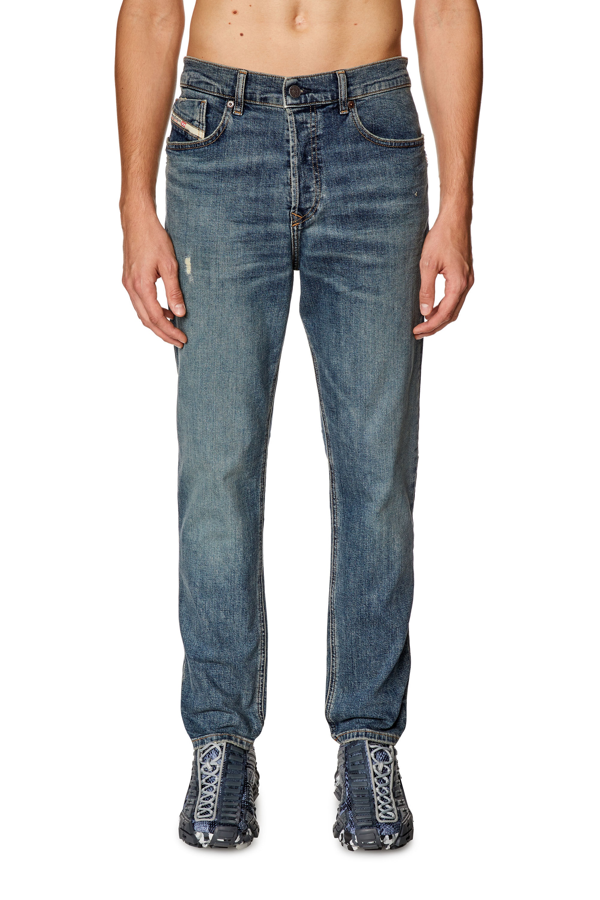 Diesel - Tapered Jeans 2005 D-Fining 0DQAC, Mittelblau - Image 3