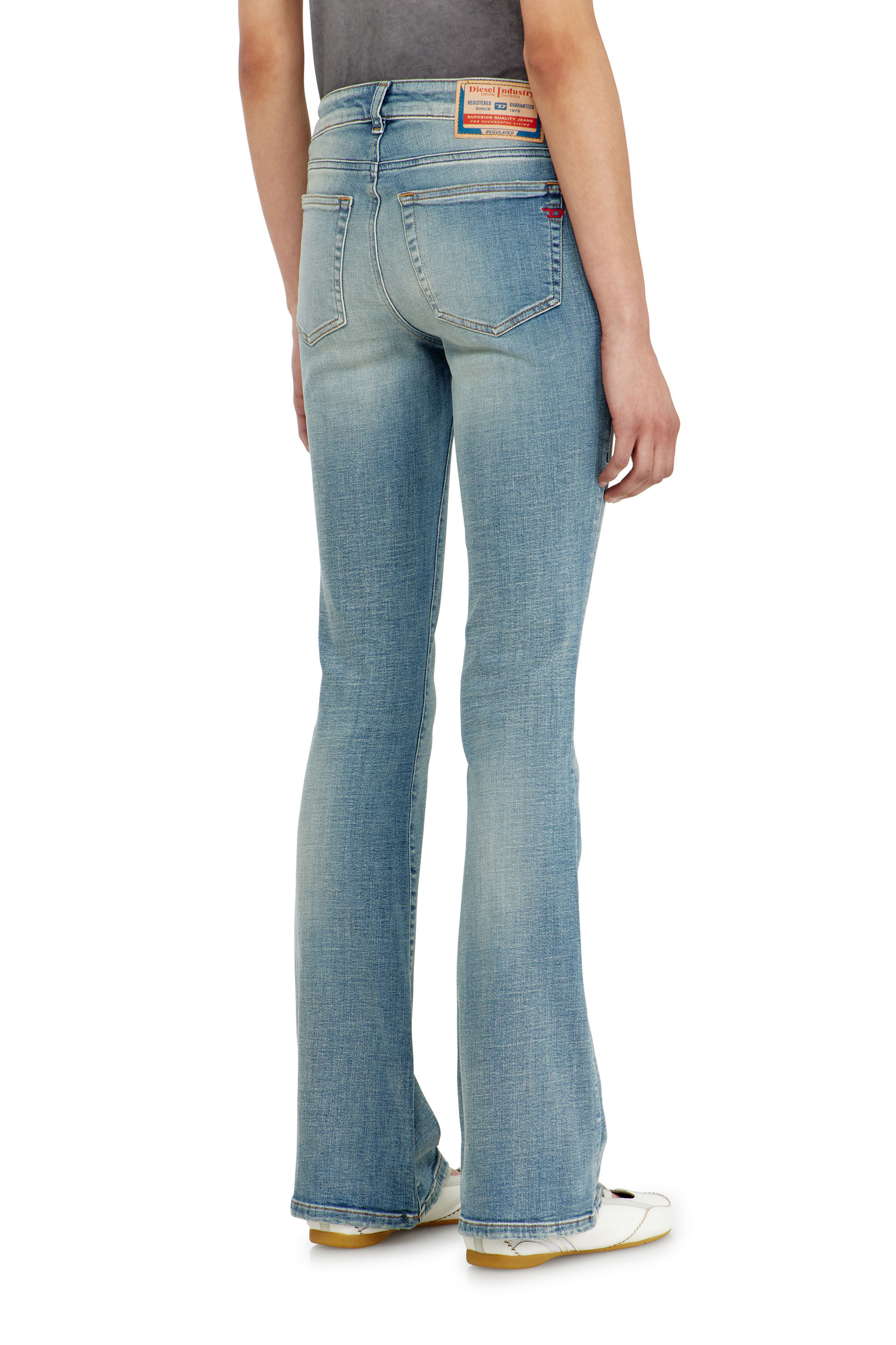 Diesel - Damen Bootcut Jeans 1969 D-Ebbey 09P42, Hellblau - 5