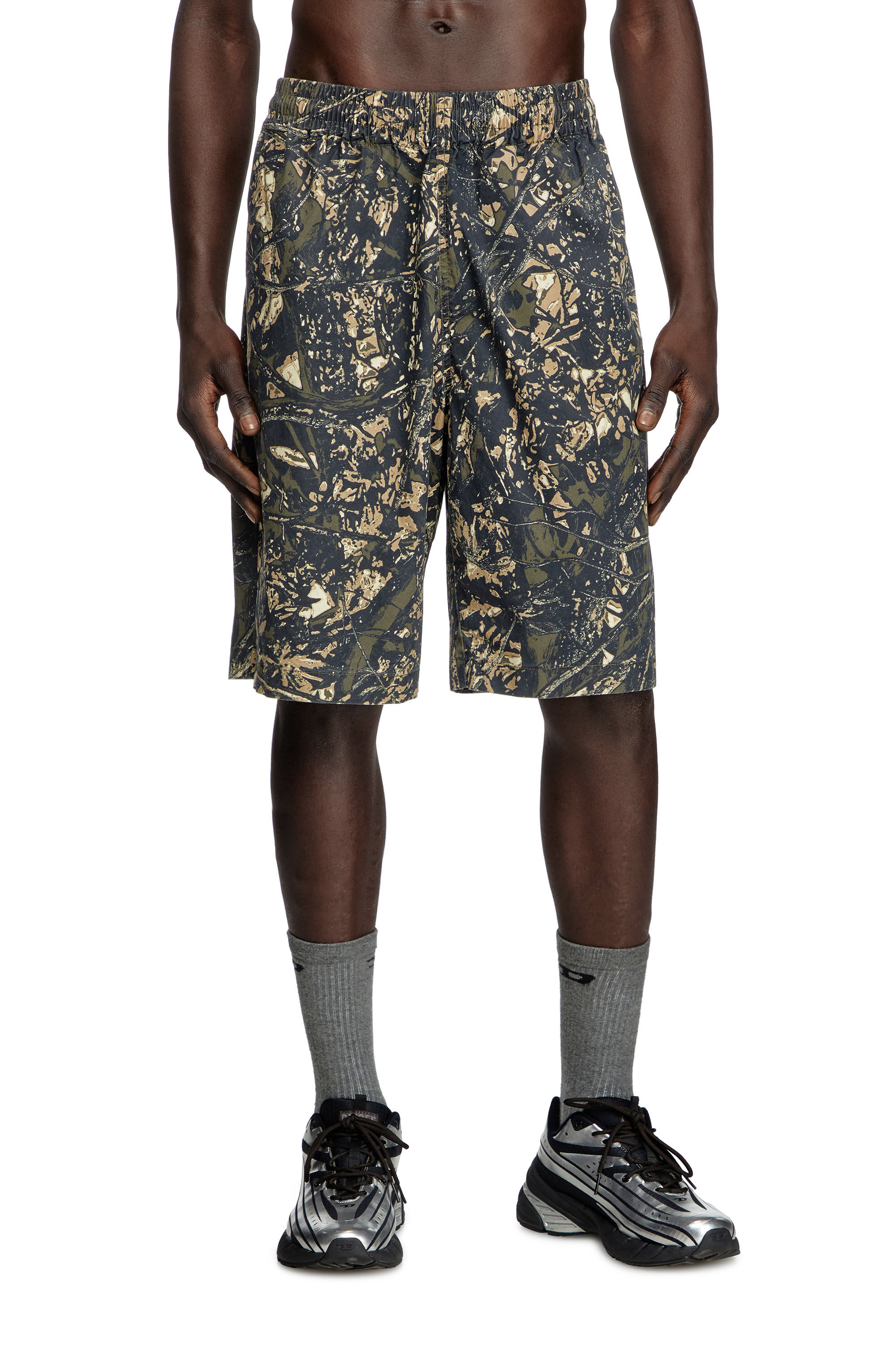 Diesel - P-OPWIK-C, Herren Knielange Shorts mit Camouflage-Print in Braun/Grün - 3