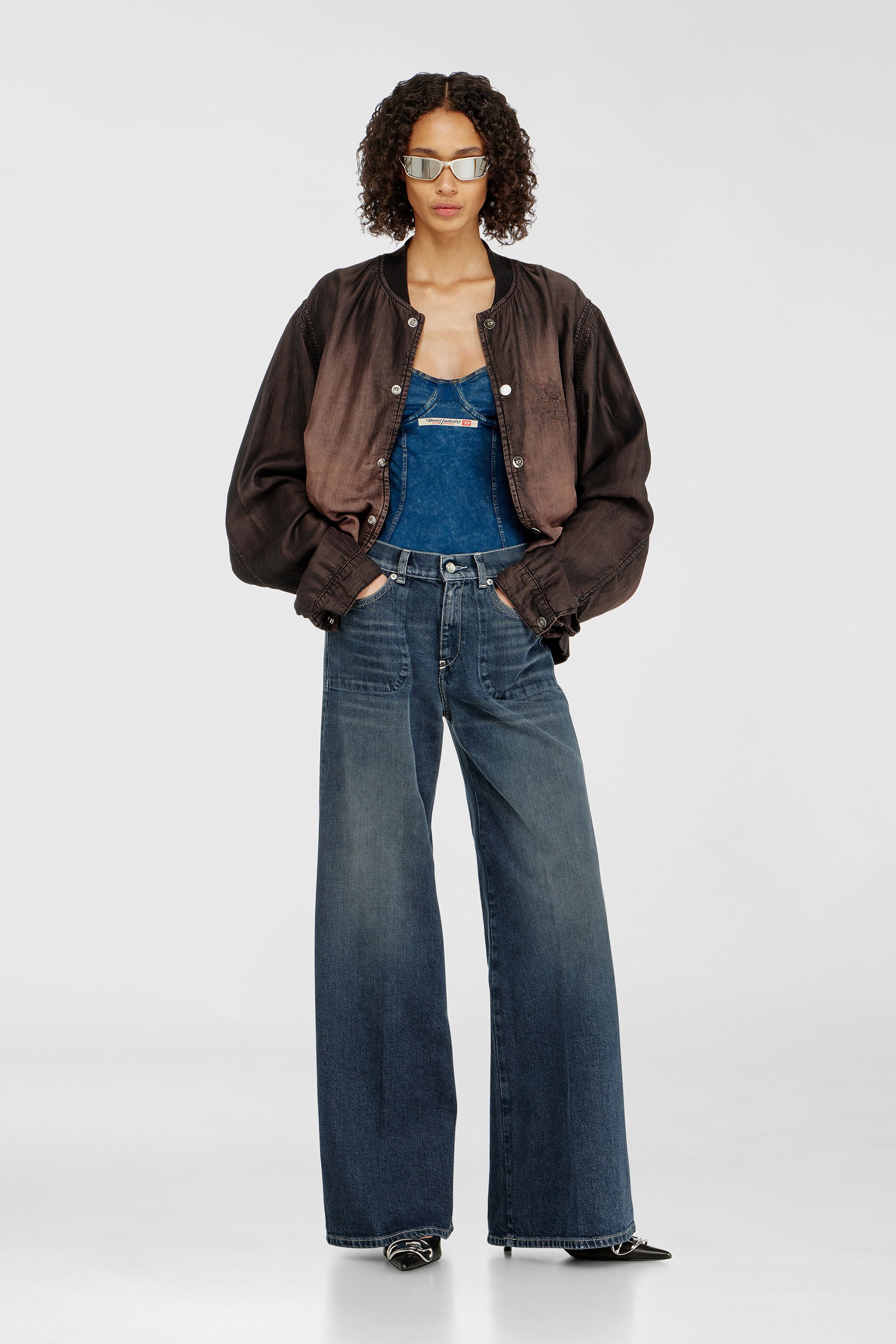 Diesel - Damen Flare Jeans 1978 D-Akemi 007EI, Dunkelblau - 1