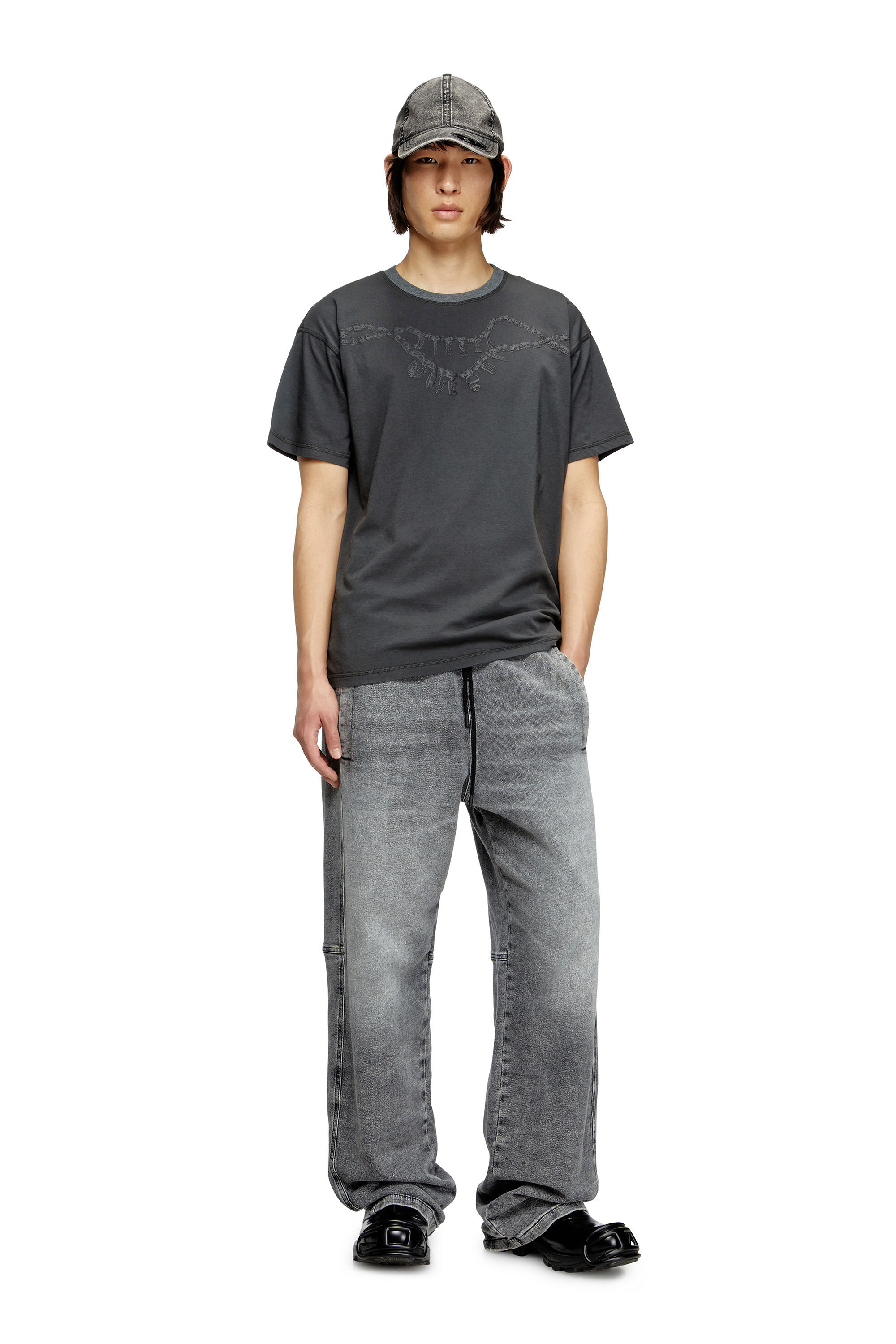 Diesel - T-NORM-HOSHI, Unisex T-Shirt mit Anhänger-Halskette-Print in Dunkelgrau - 1