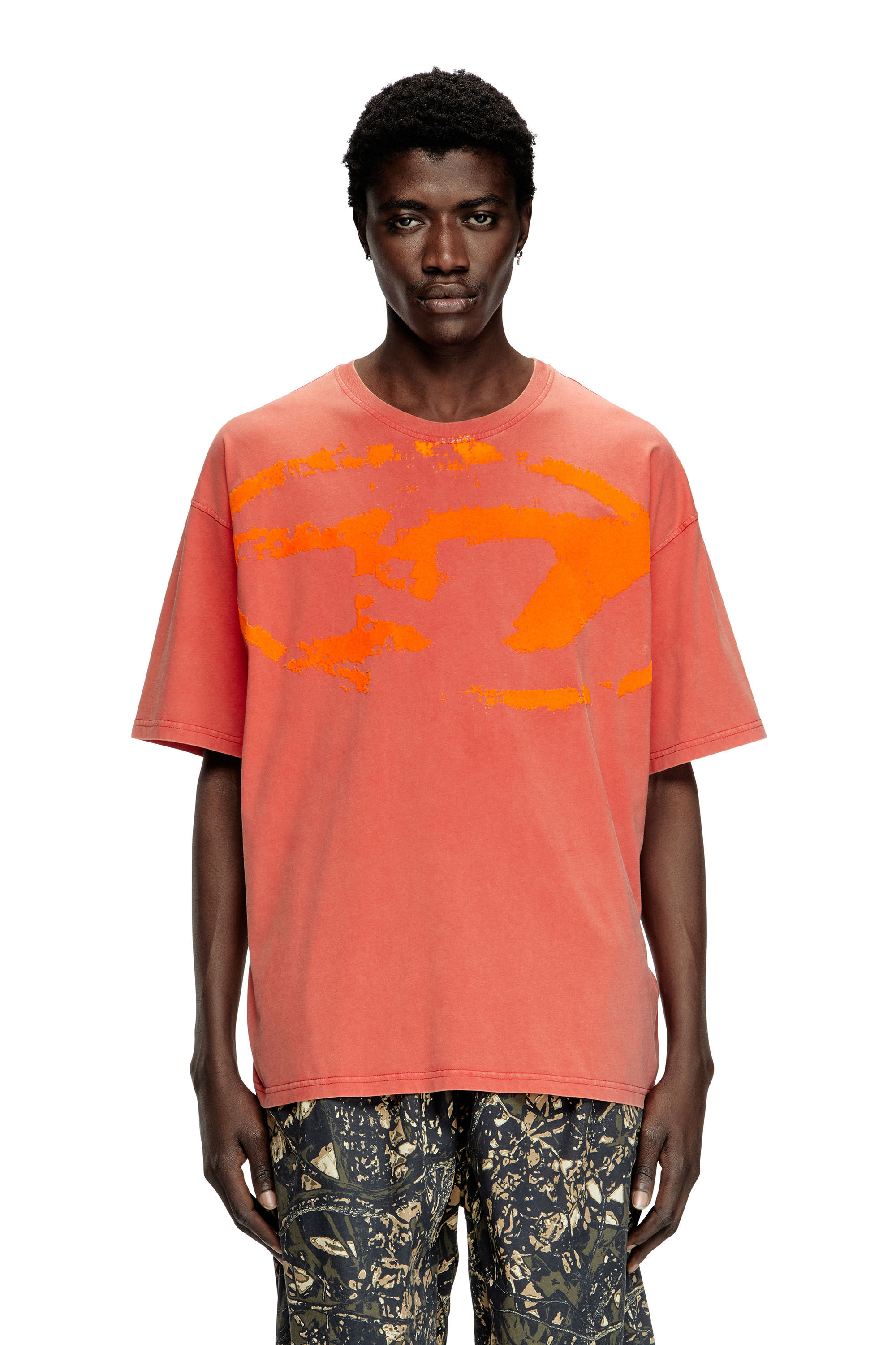 Diesel - T-BOXT-R21, Herren T-Shirt in Acid-Waschung mit beflocktem Oval D-Logo in Rot - 3