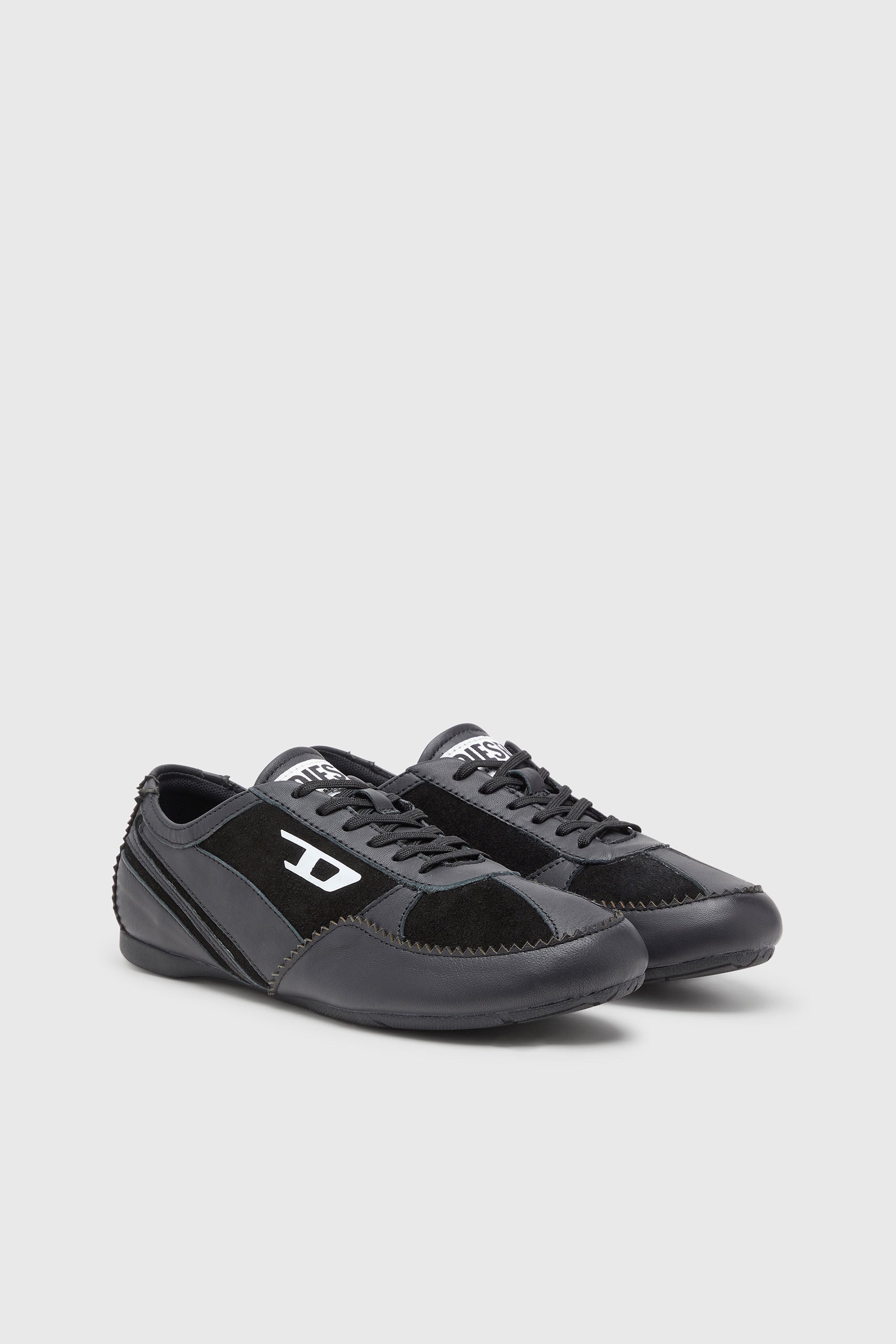 Diesel - D-MILE LOW W, Damen D-Mile-Flat-Sneaker aus Leder und Veloursleder in Schwarz - 2