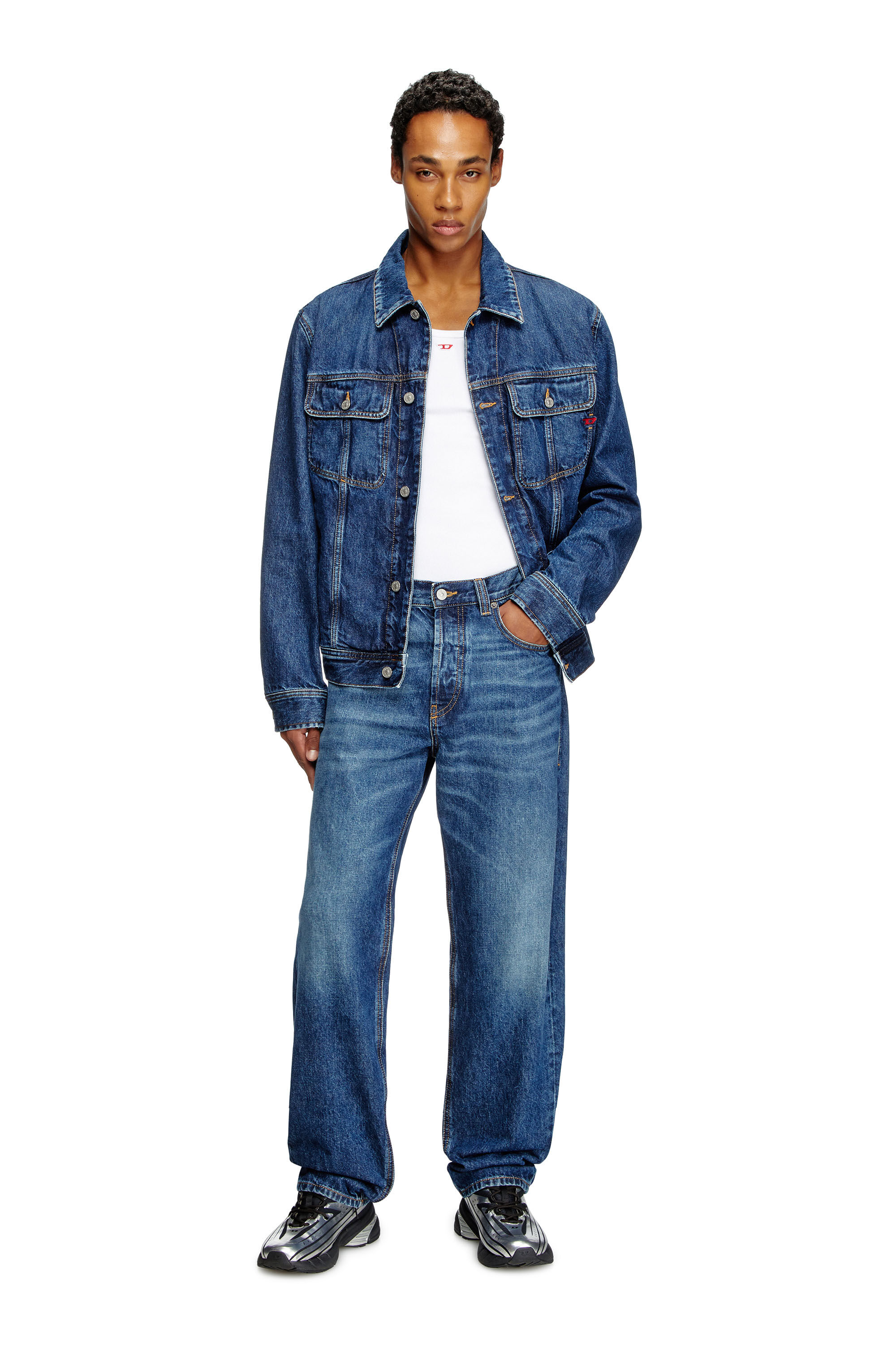 Diesel - D-BARCY, Herren Regular Fit-Truckerjacke in Mittelblau - 1