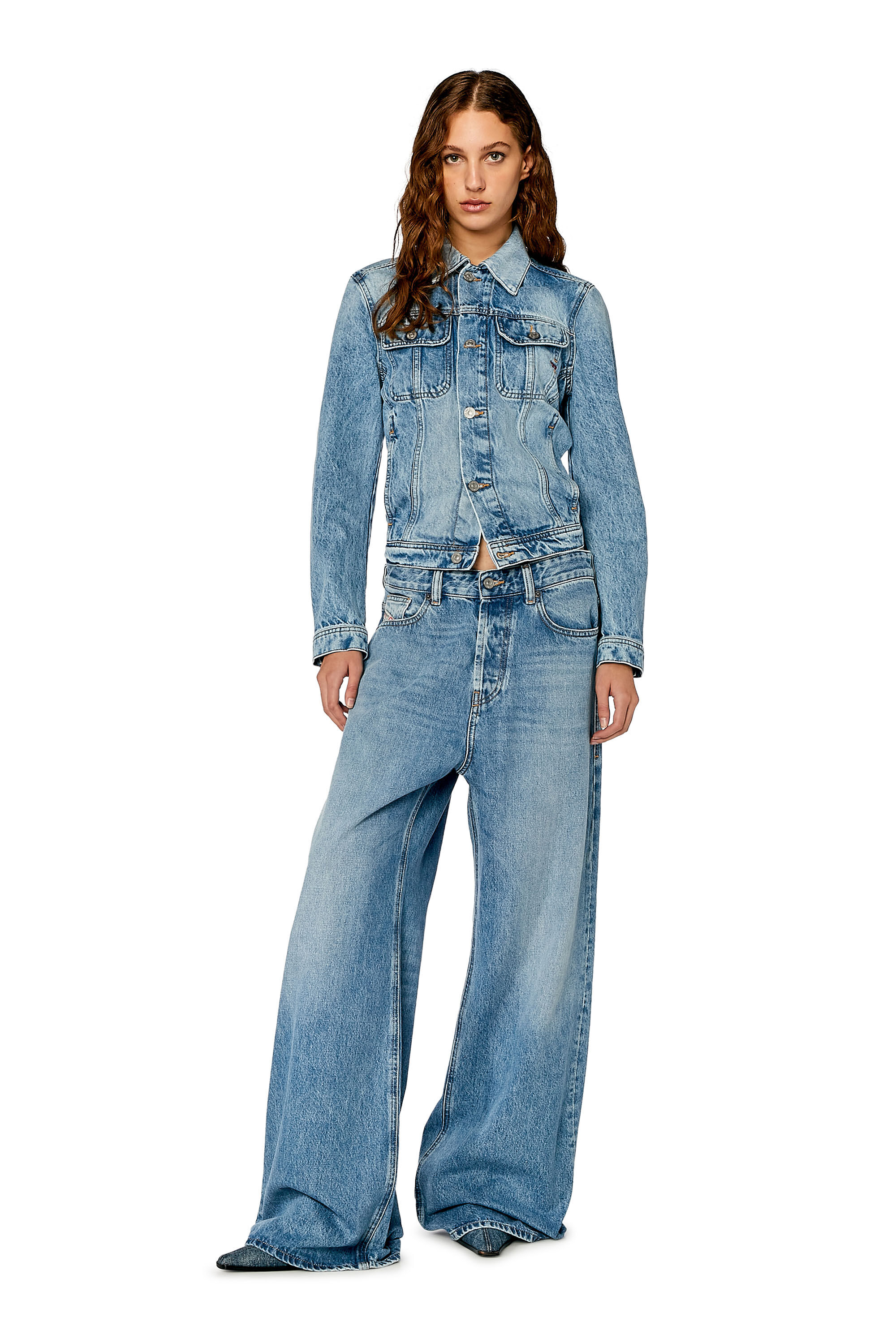 Diesel - DE-BONNY, Damen Truckerjacke aus Denim in Hellblau - 5