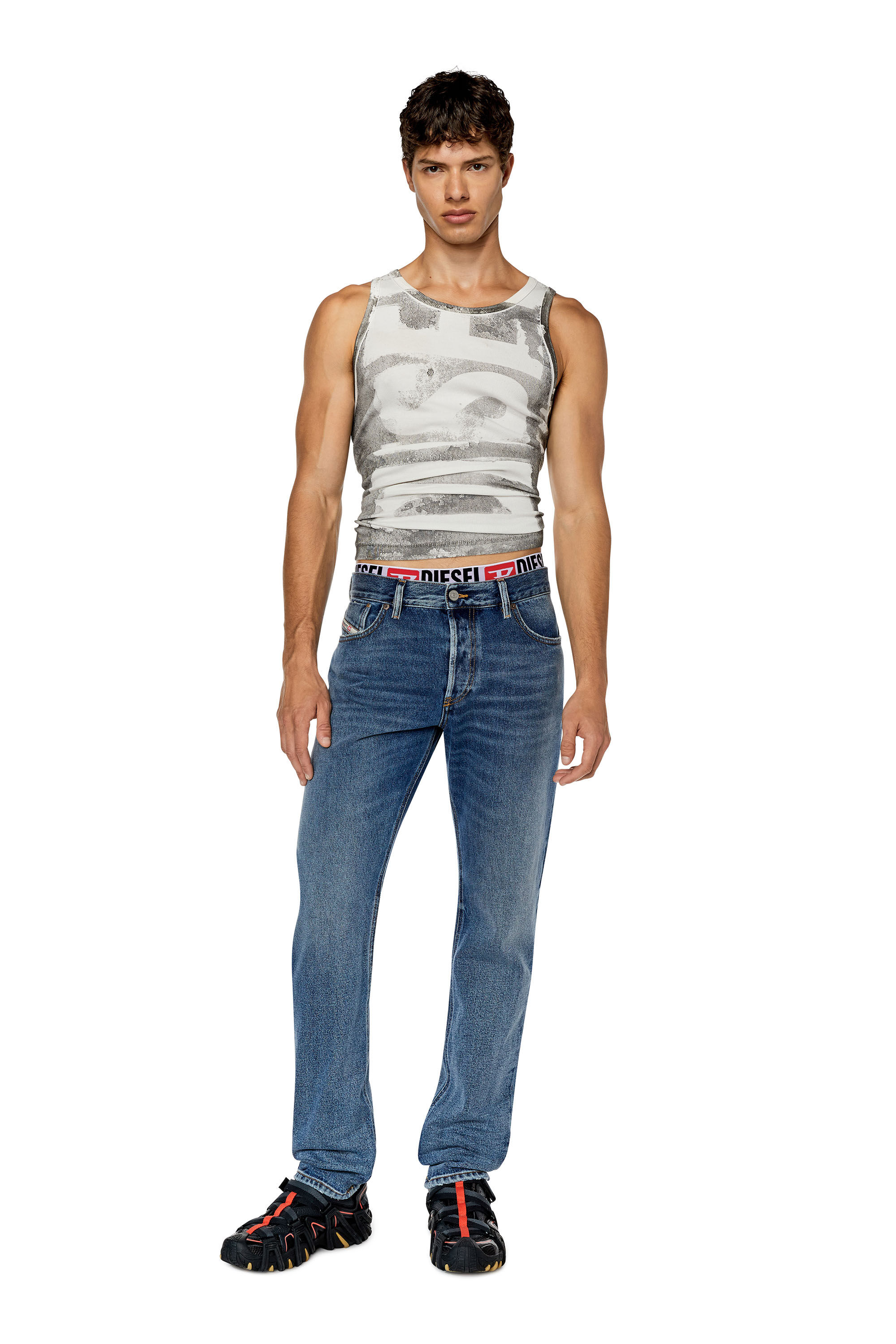 Diesel - 1995 D-Sark 09E68 Straight Jeans, Mittelblau - Image 1