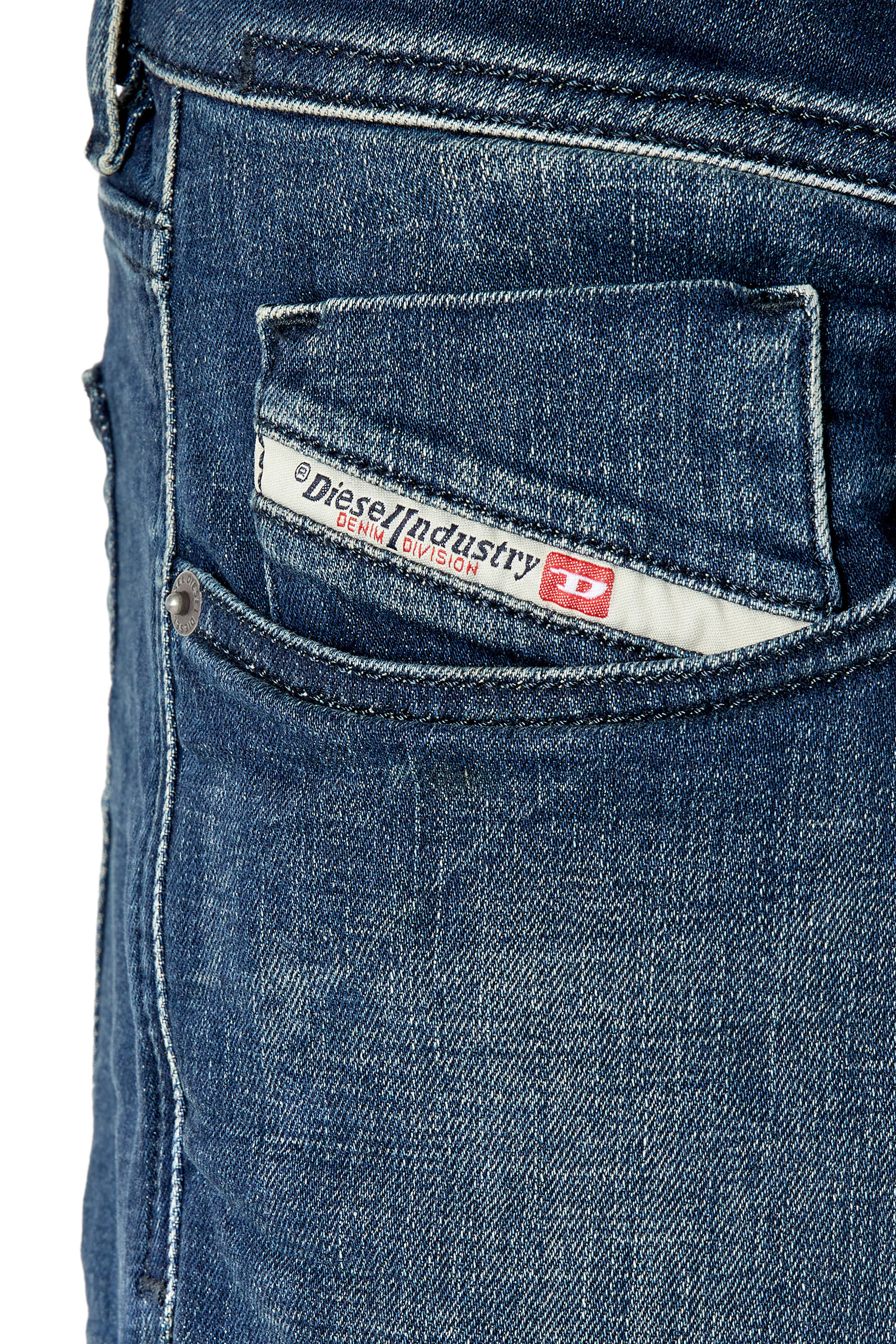 1979 SLEENKER 09F58 Man: Skinny Jeans with low waist | Diesel
