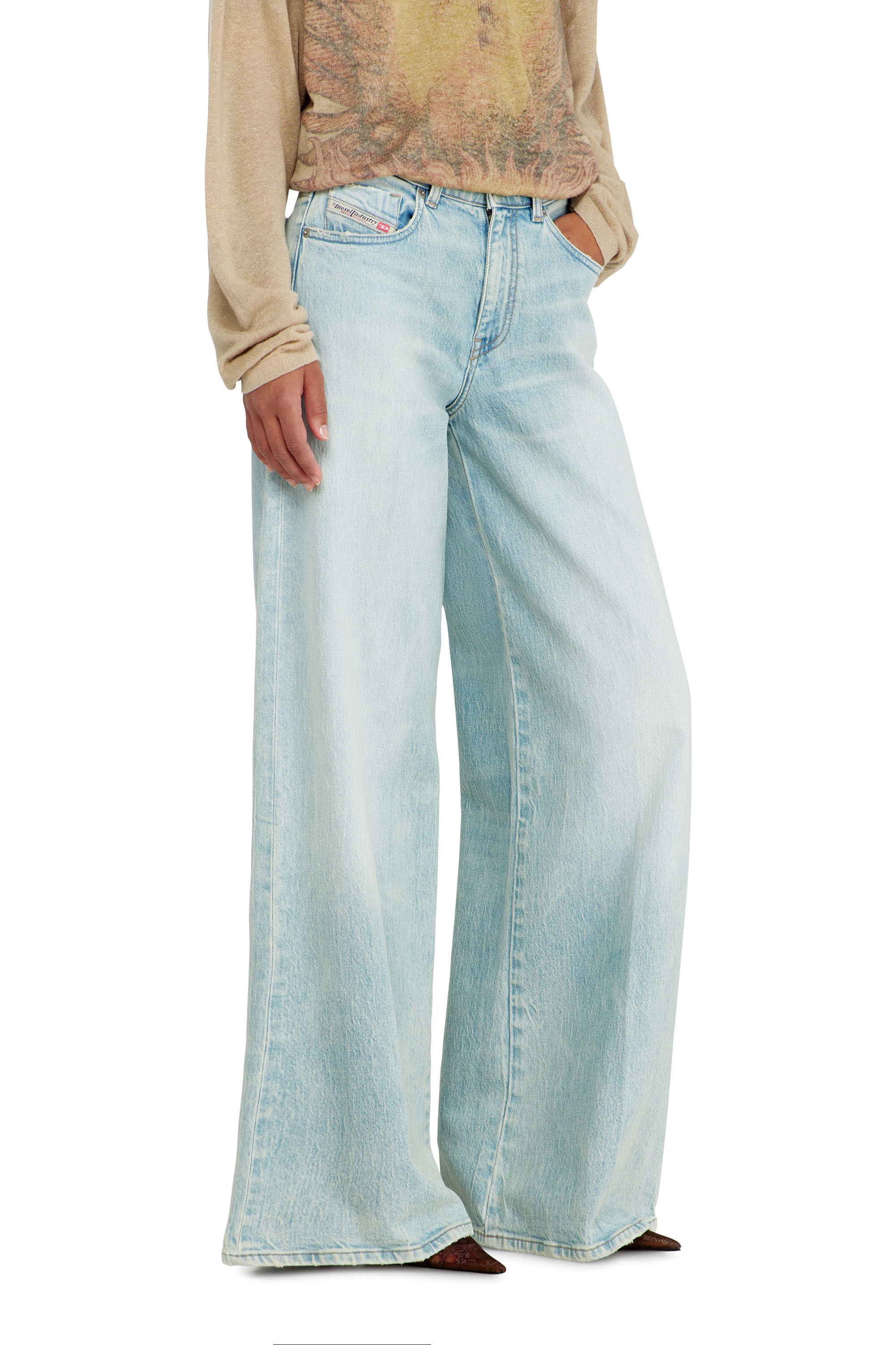 Diesel - Woman's Flare Jeans 1978 D-Akemi 0KBBX, Light Blue - 7
