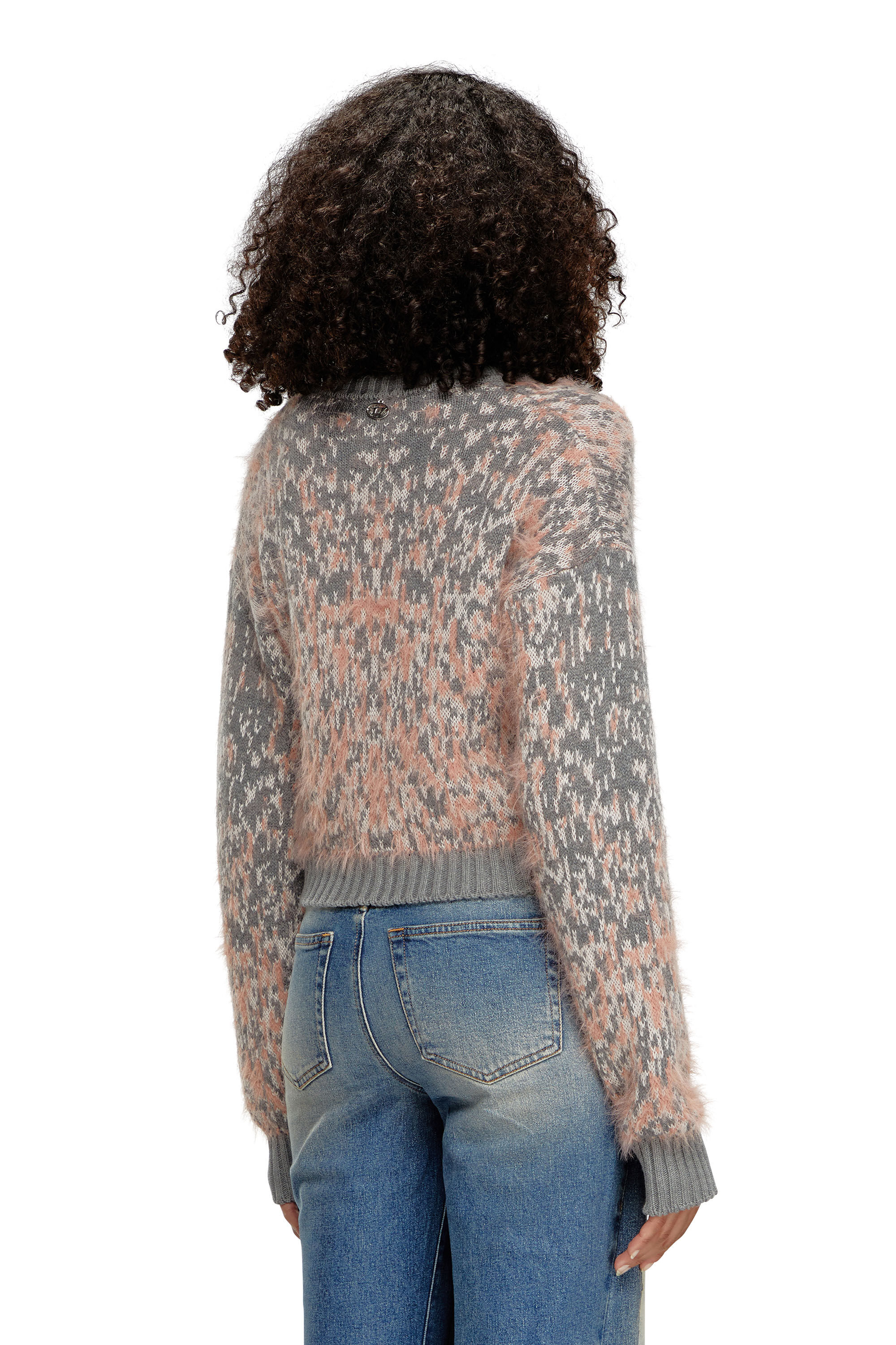 Diesel - M-RENZA, Damen Verkürzter Pullover mit Rain Camo-Motiv in Rosa/Grau - 4