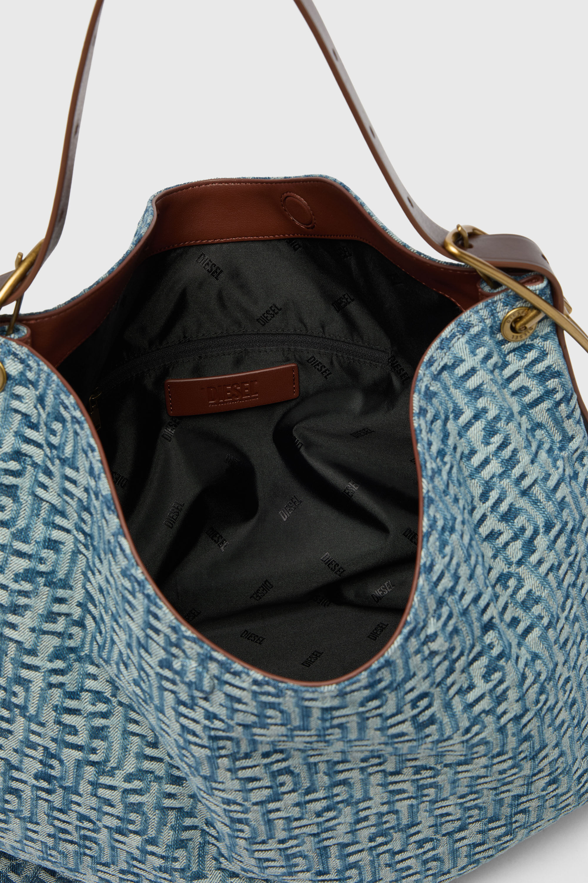 Diesel - D-LINE HOBO L, Damen D-Line Hobo-Tasche aus Denim mit Monogramm in Blau - 5