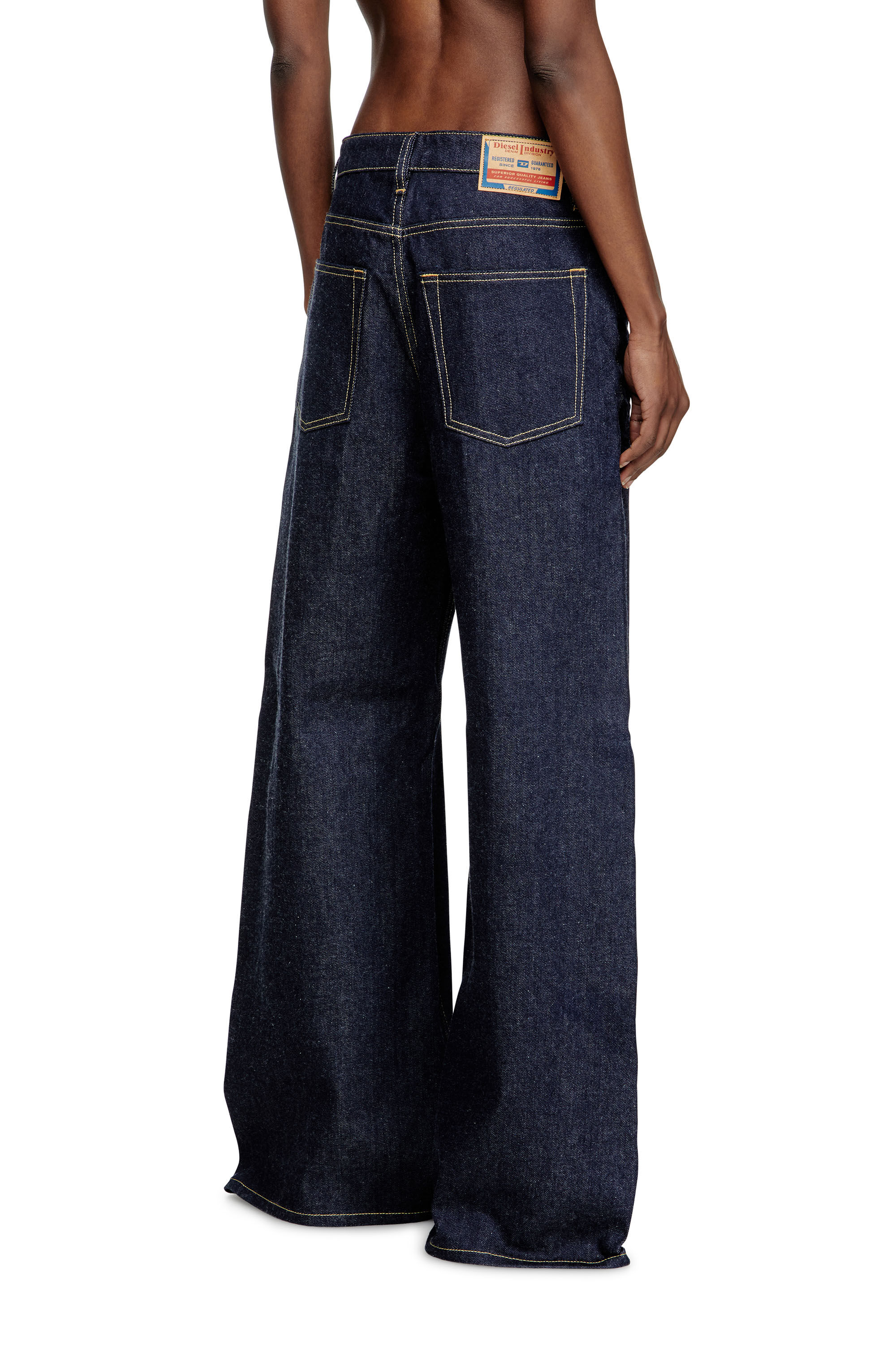 Diesel - Damen Relaxed Jeans 1996 D-Sire 0GRDV, Dunkelblau - 4