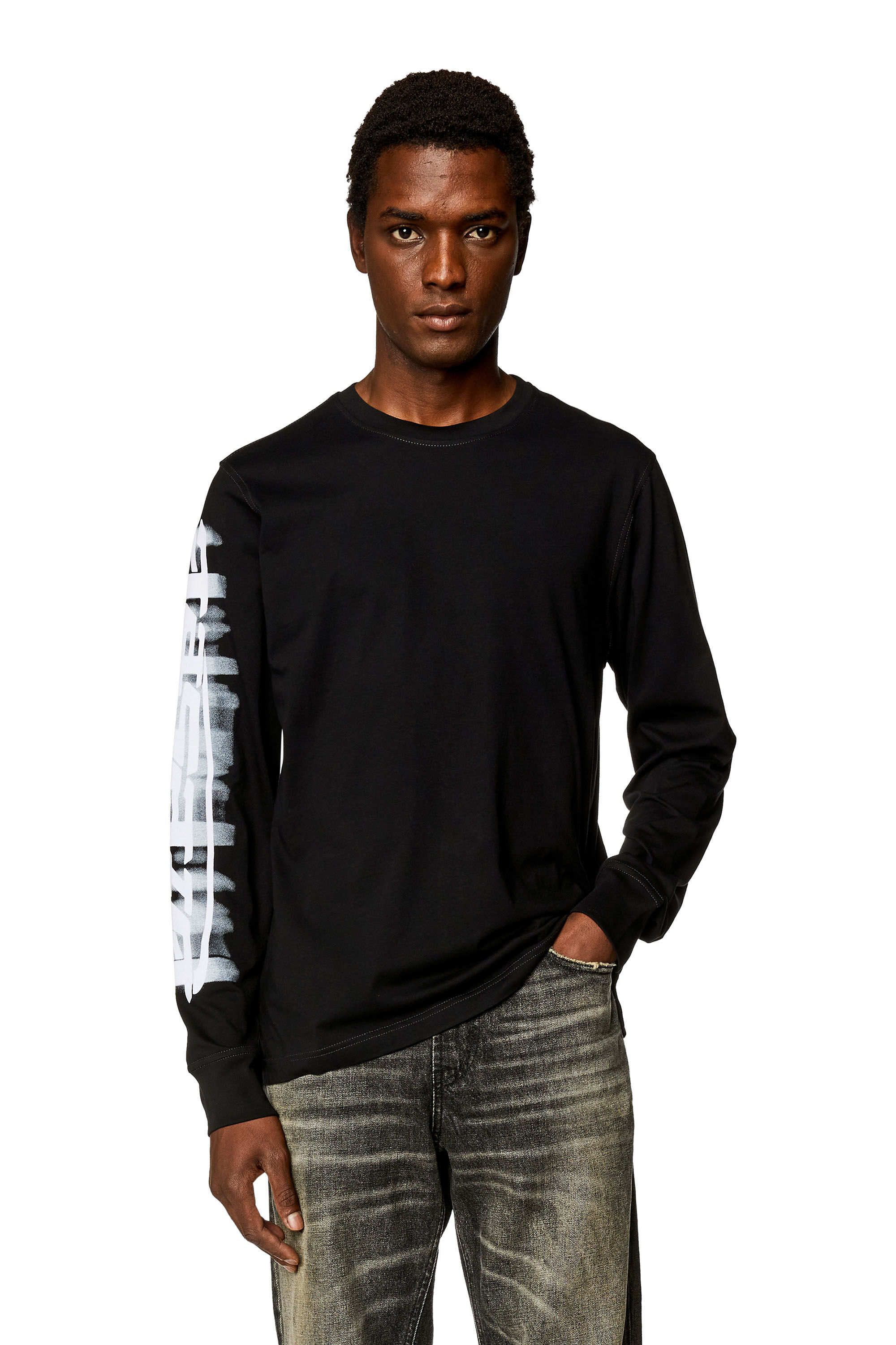 Diesel - T-JUST-LS-SLITS-N2, Herren Langarm-T-Shirt mit verschwommenem Diesel-Print in Schwarz - 3