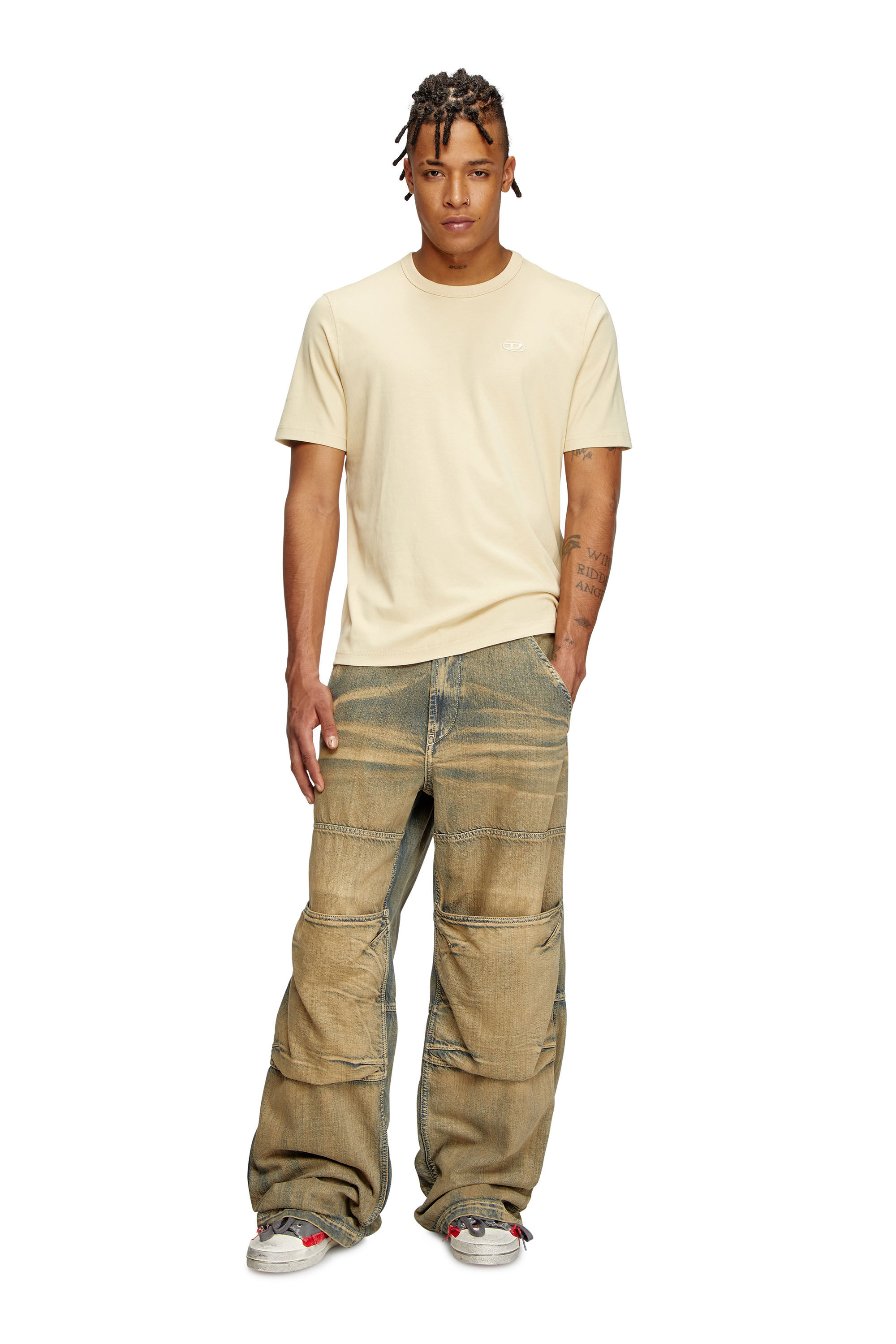 Diesel - T-ADJUST-SLITS-R17, Herren T-Shirt mit farblich abgestimmter Logo-Stickerei in Beige - 1