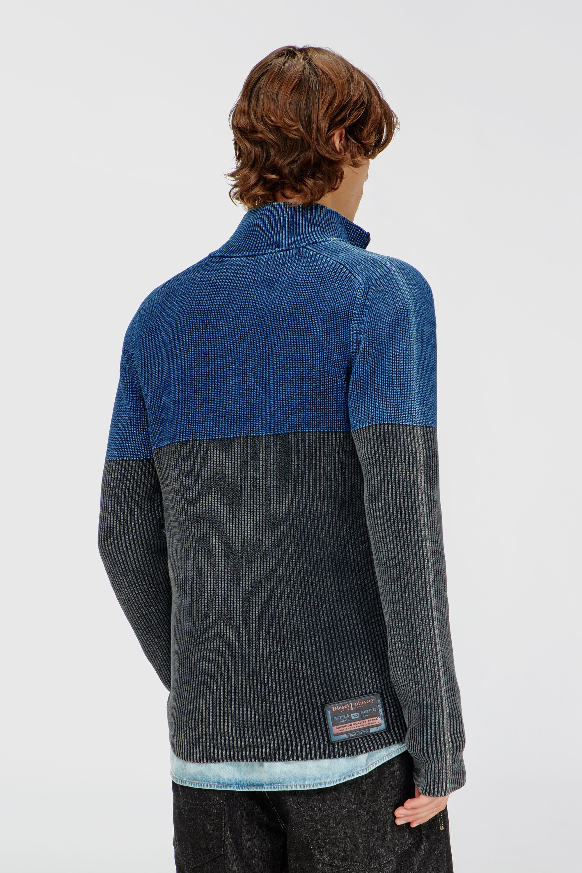 Diesel - K-HERMOS, Herren Strickjacke mit Zwei-Ton-Denim-Effekt und Rei&szlig;verschluss in Schwarz/Blau - 3