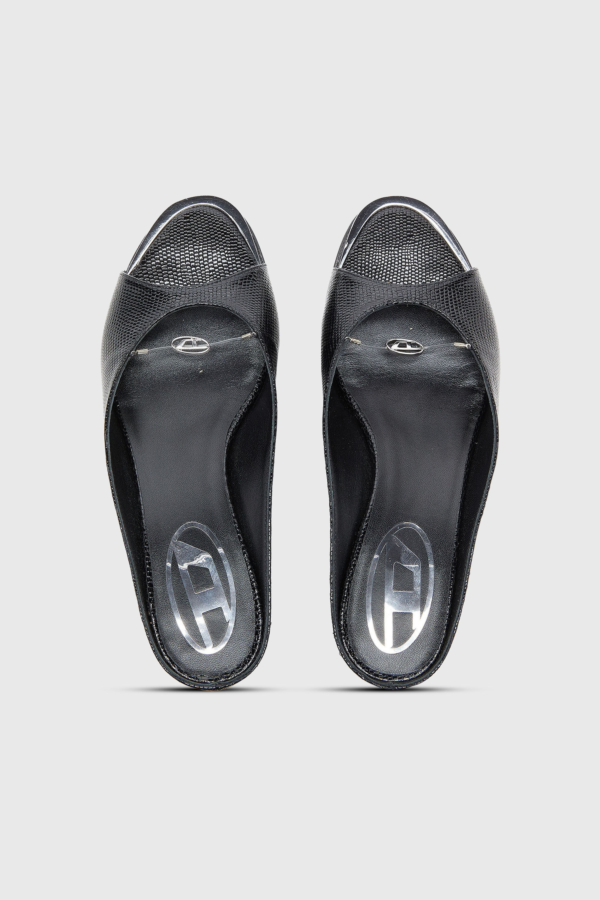 Diesel - D-DIAM'S-SA-40, Damen D-Diam's &ndash; Lederpantolette mit schwebendem Oval-D in Schwarz - 4