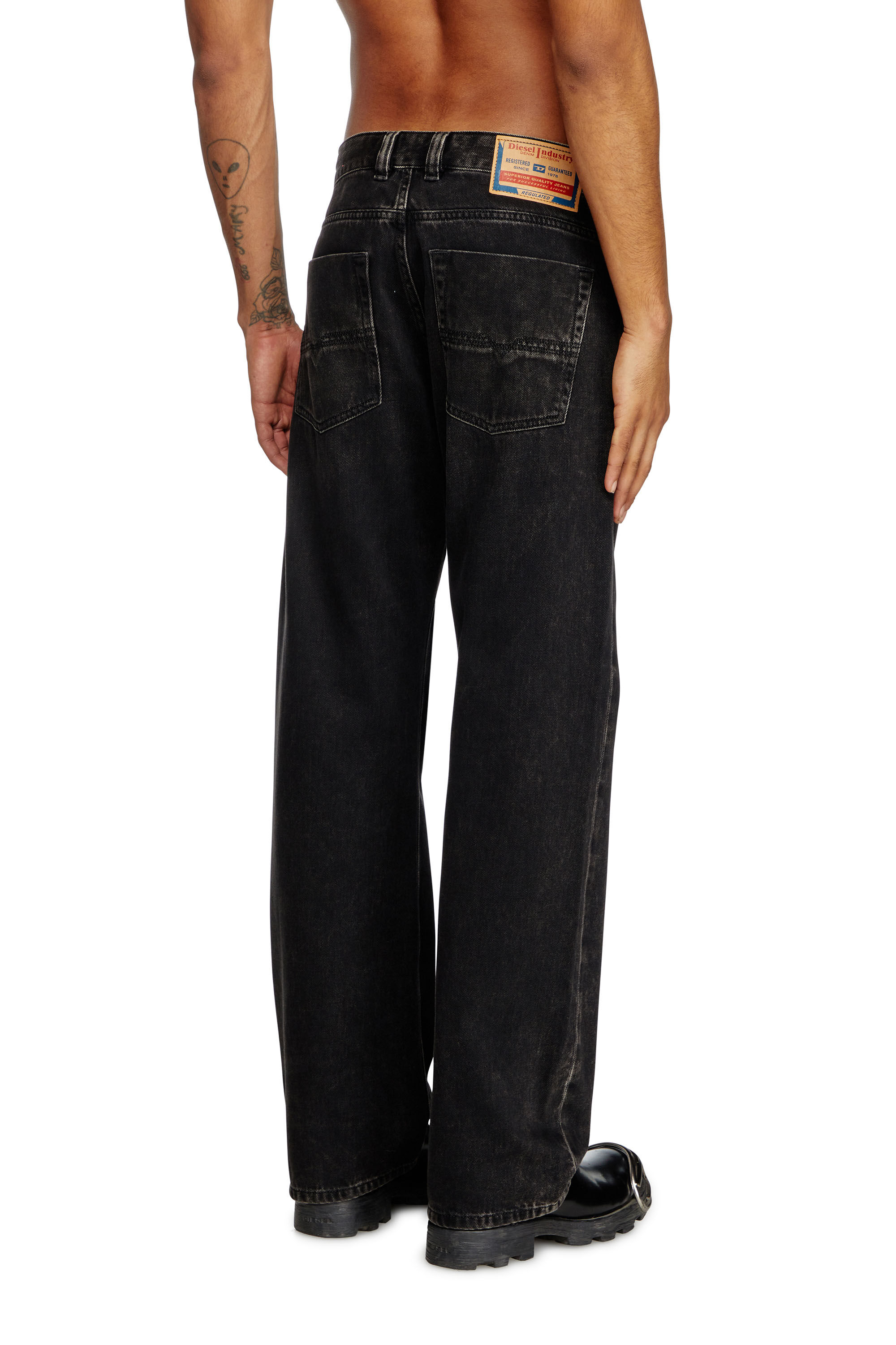 Diesel - Herren Relaxed Jeans 1980 D-Eeper 09J96, Schwarz/Dunkelgrau - 4