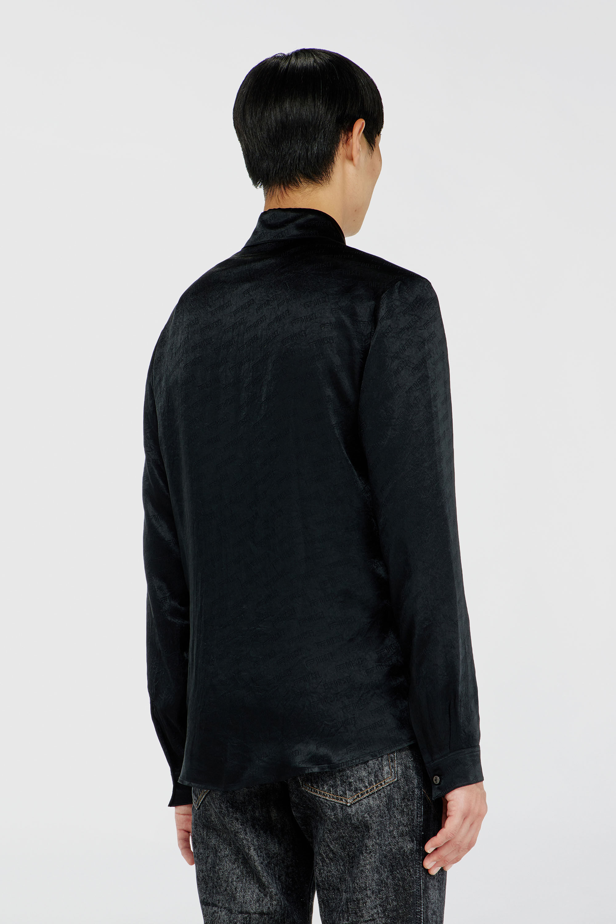 Diesel - S-KINNY-EFBZ, Herren Shirt aus logo-jacquard-crinkled-satin in Schwarz - 4