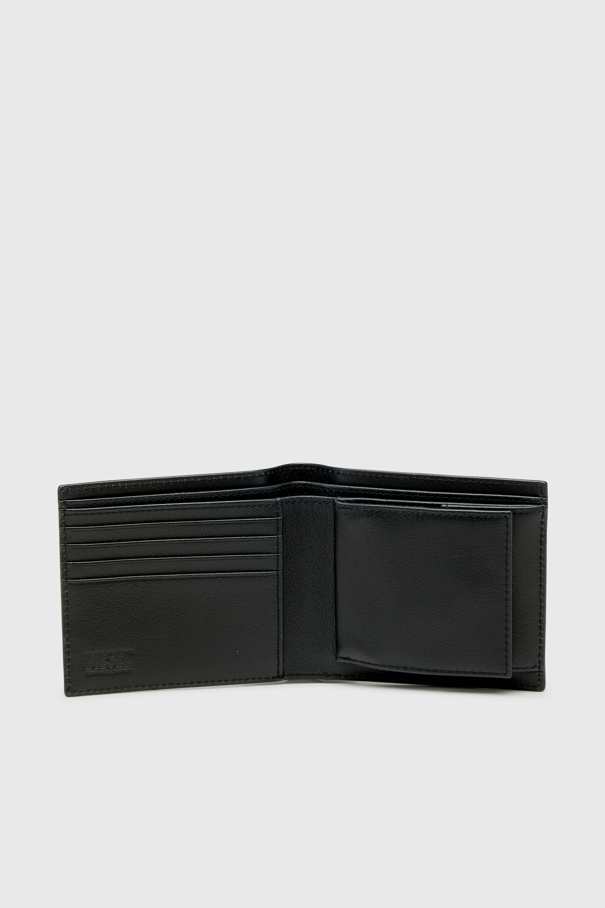 Diesel - MONOGRAM BI-FOLD COIN S 3D, Herren Leder-Bifold-Geldb&ouml;rse mit all-over gepr&auml;gtem Logo in Schwarz - 3